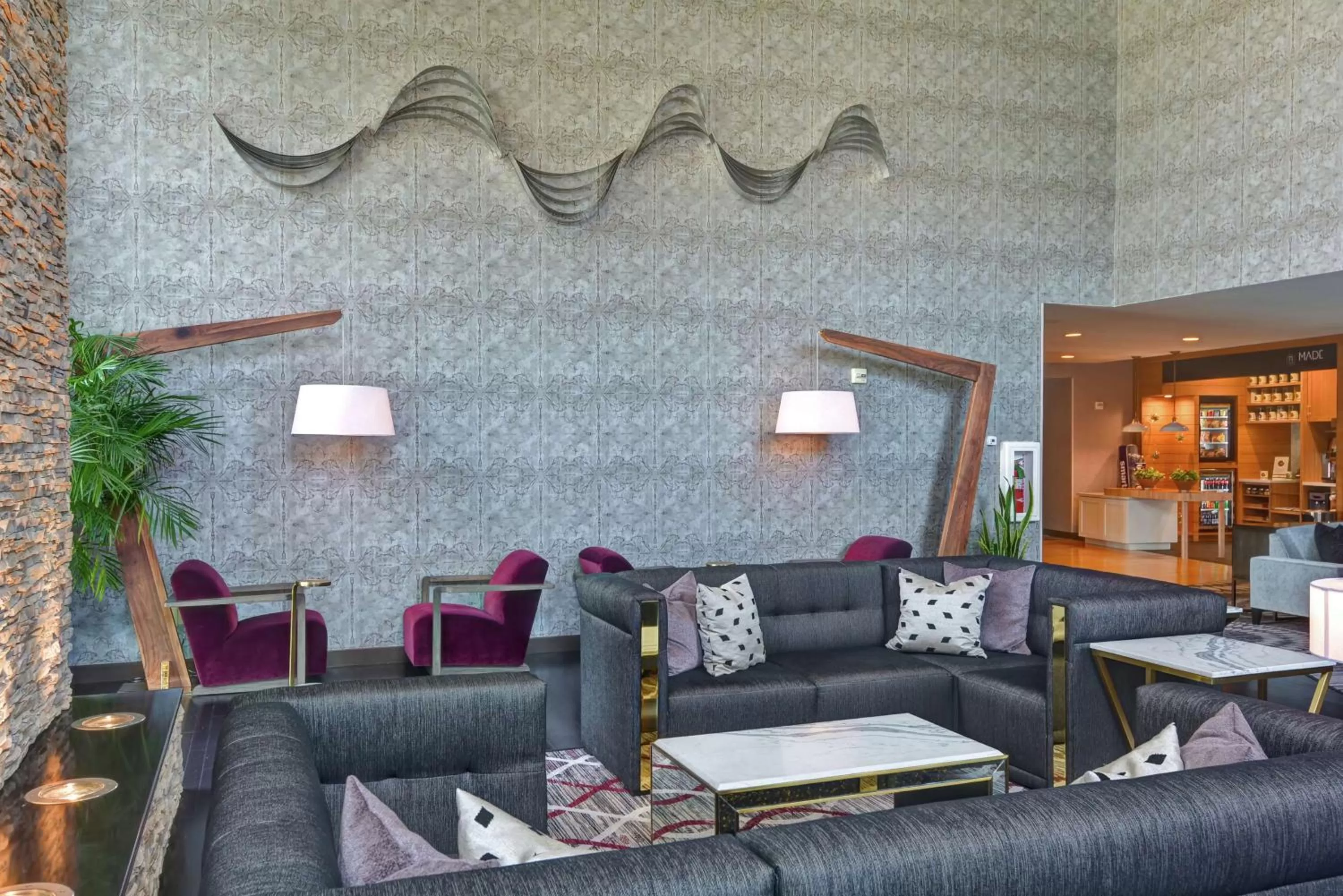 Lobby or reception in DoubleTree by Hilton Hotel Baton Rouge