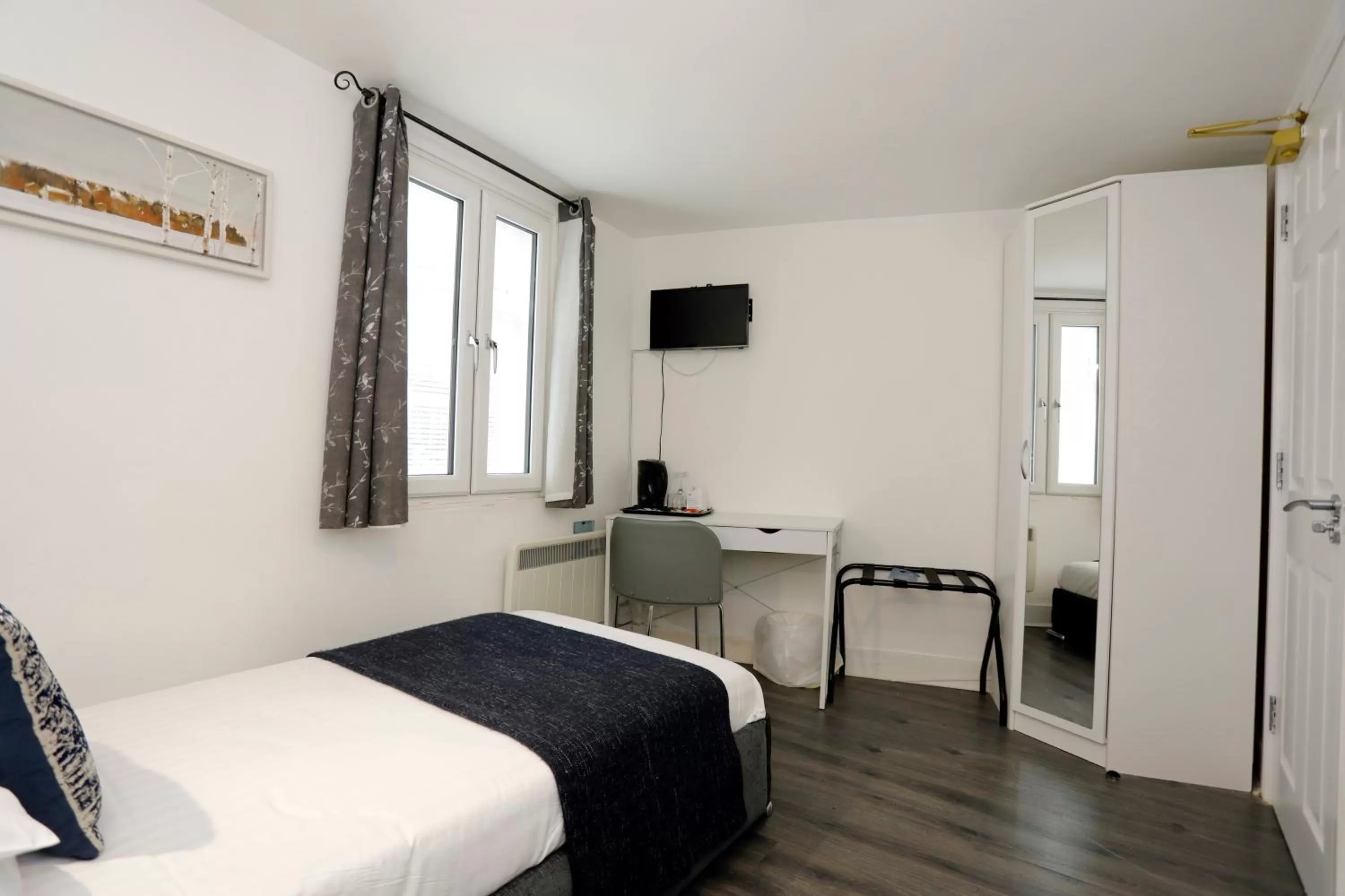 Bed in Bexley Village Hotel