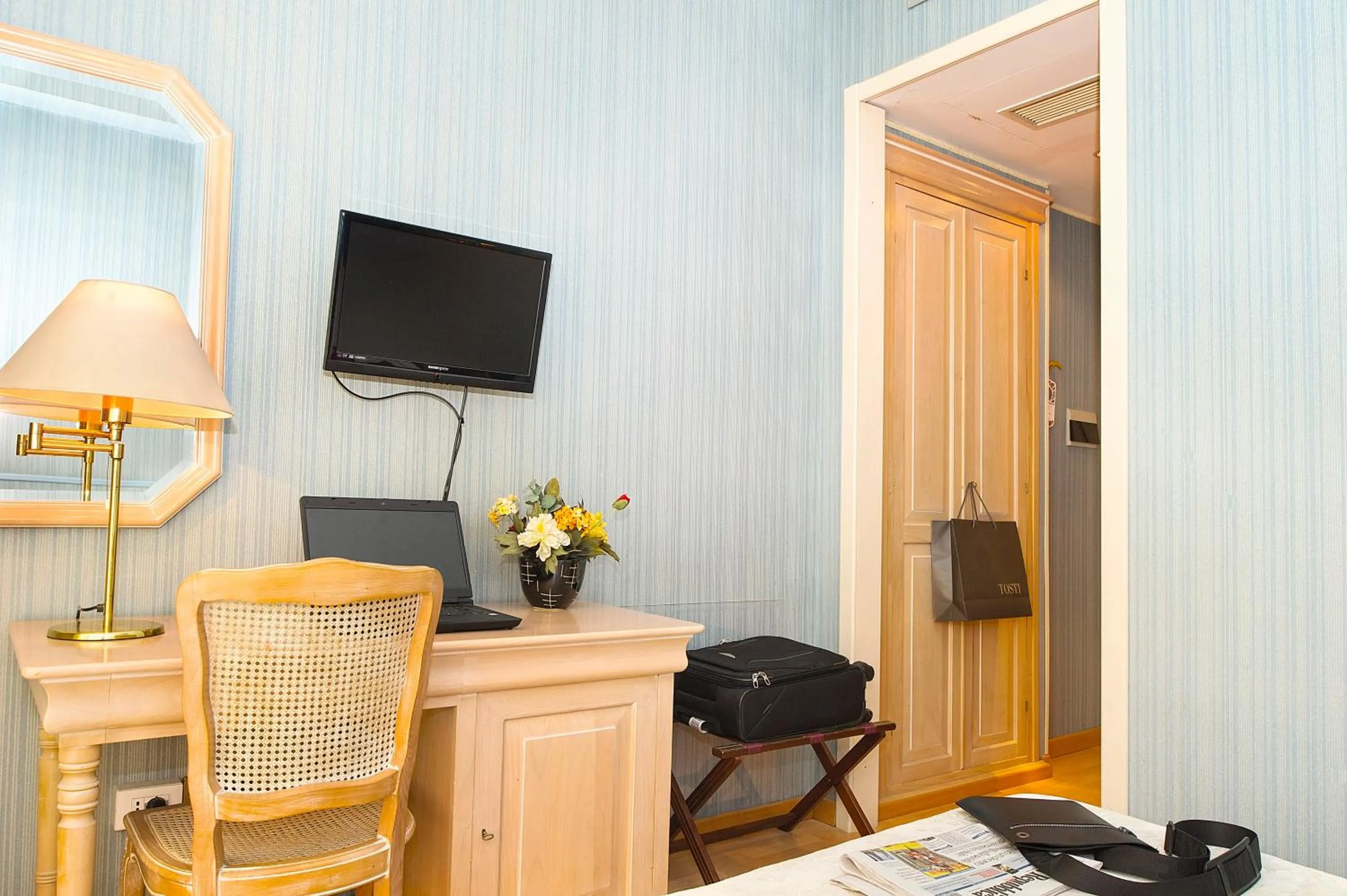 Decorative detail in Grande Albergo Quattro Stagioni