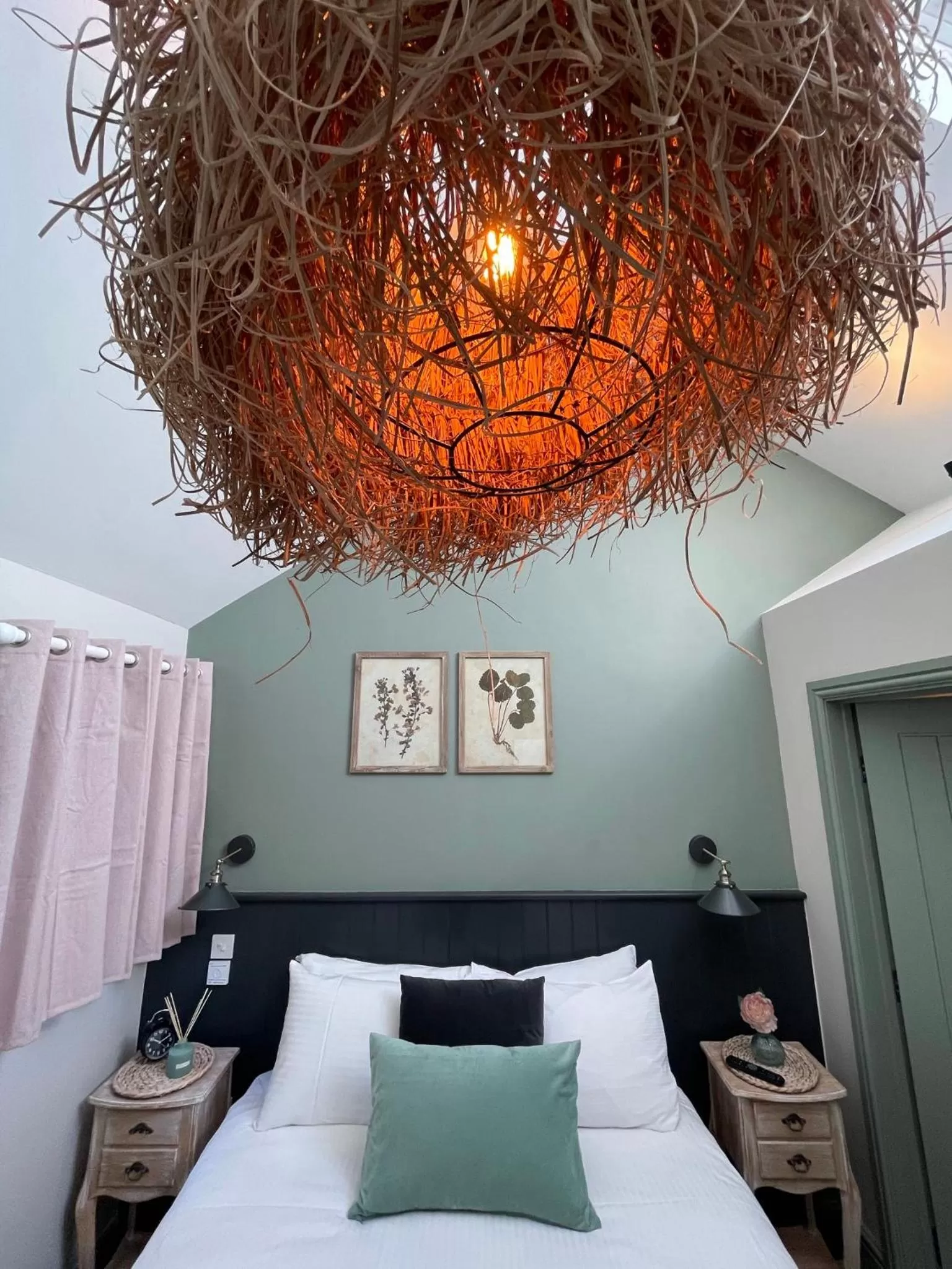 Bed in The Windmill Inn