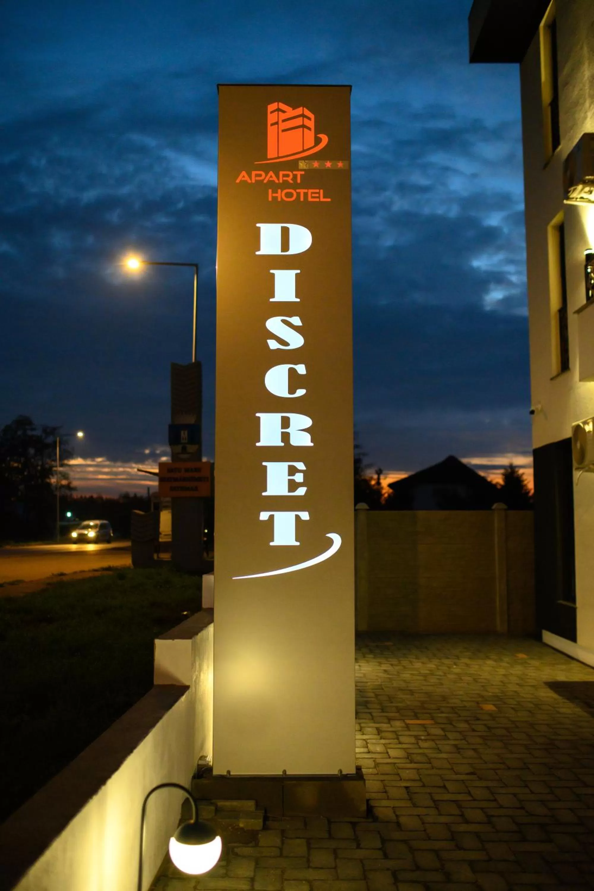 Property logo or sign in Hotel Vila Discret