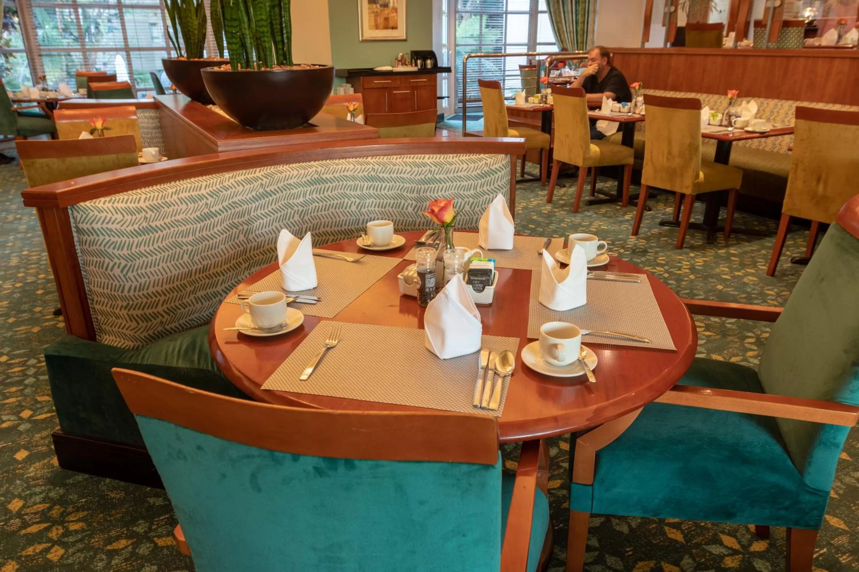 Restaurant/places to eat in City Lodge Hotel Durban