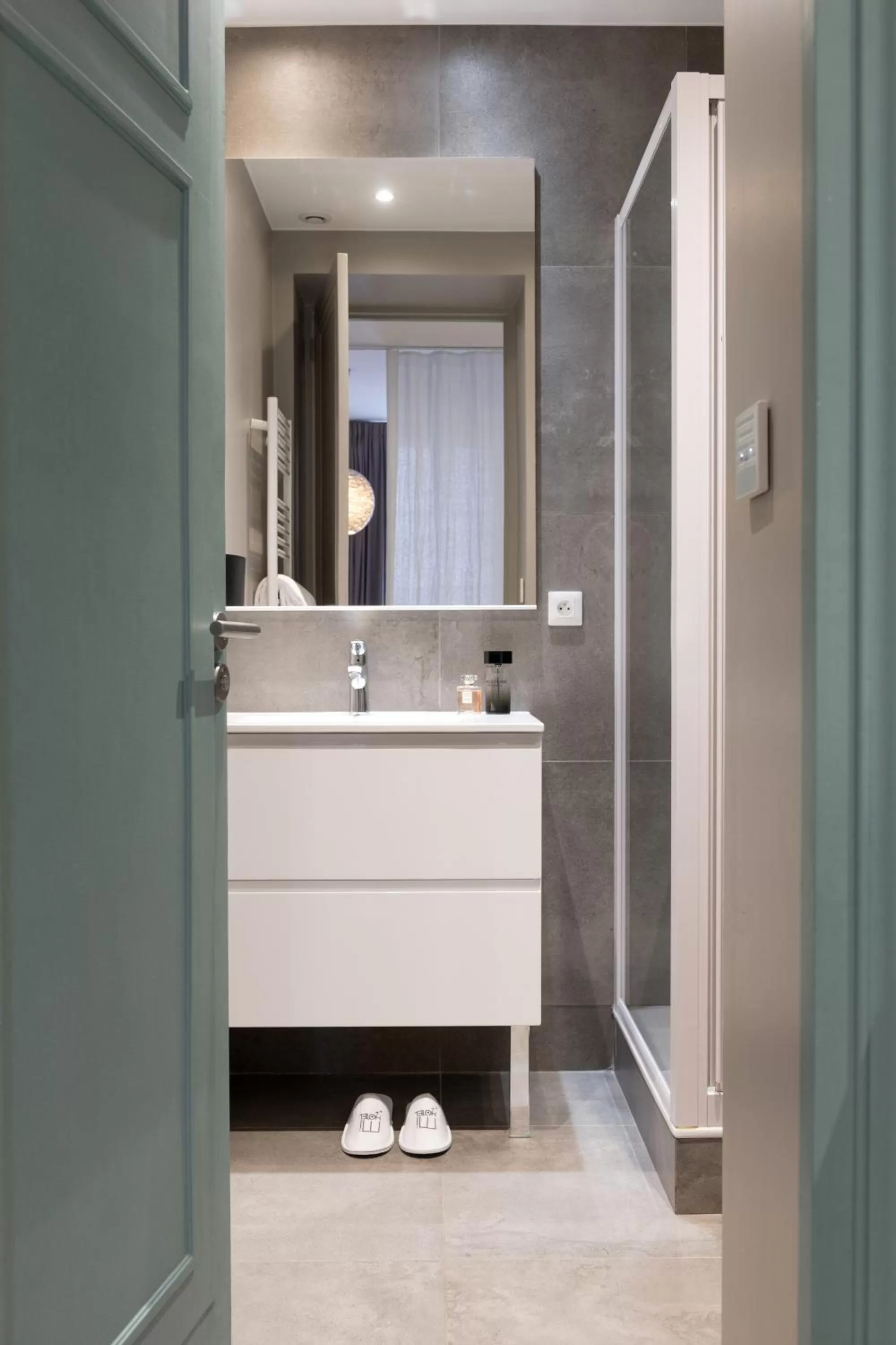 Shower in MiHotel Gailleton