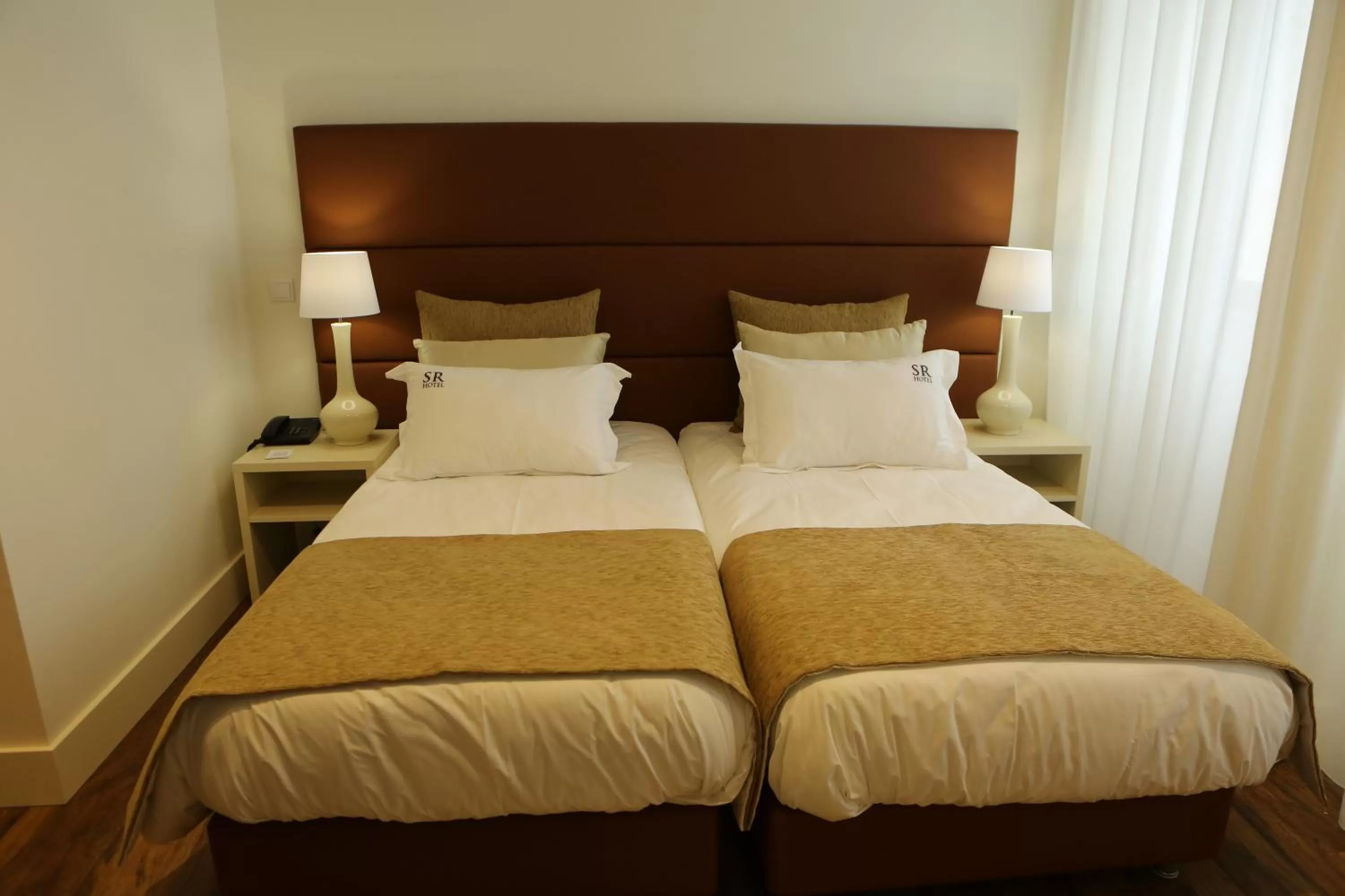 Bedroom, Bed in Hotel Solar do Rebolo