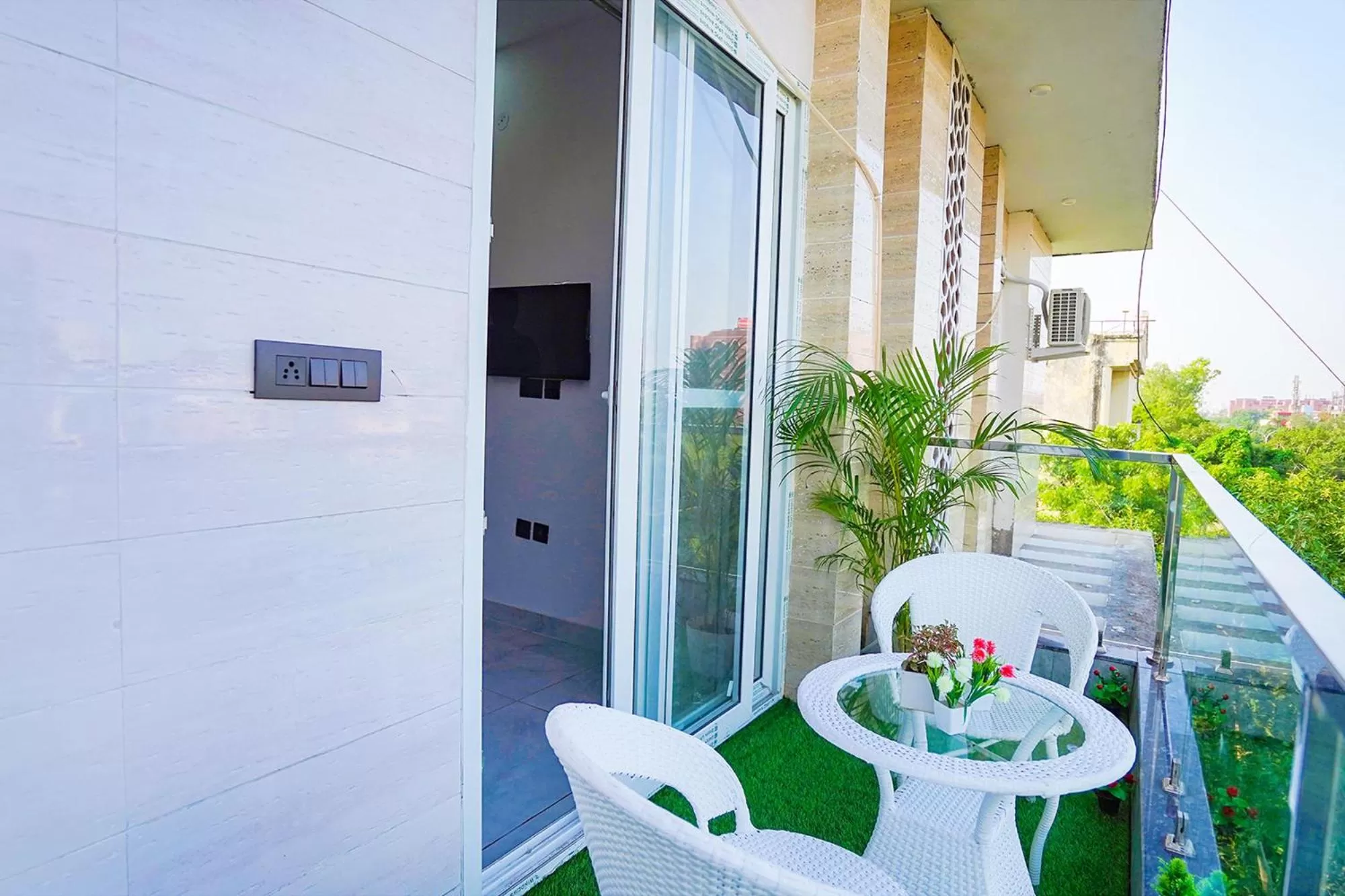 Balcony/Terrace in FabHotel Sunrise Sector 56