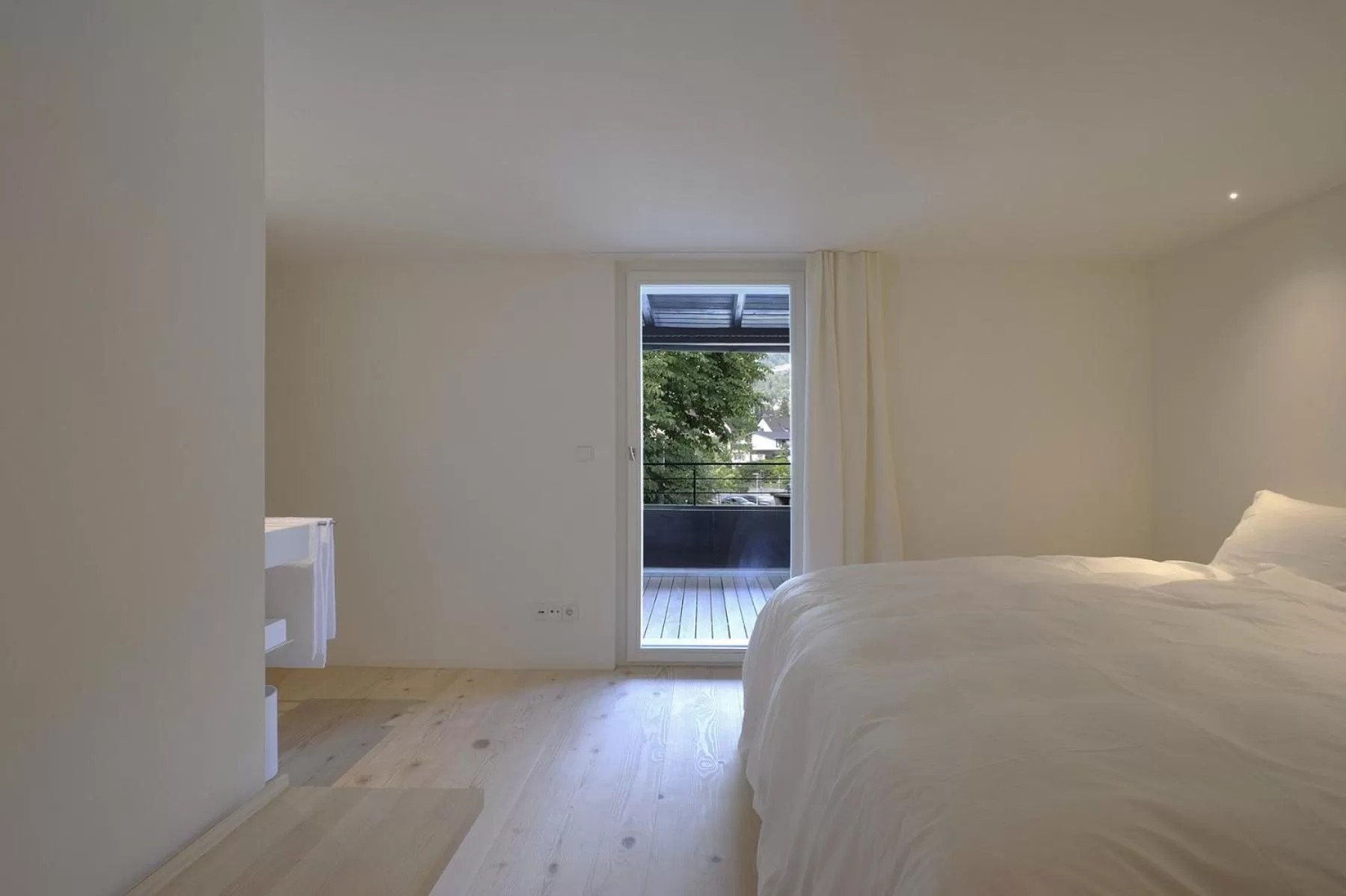 Photo of the whole room, Bed in BAR10ZIMMER