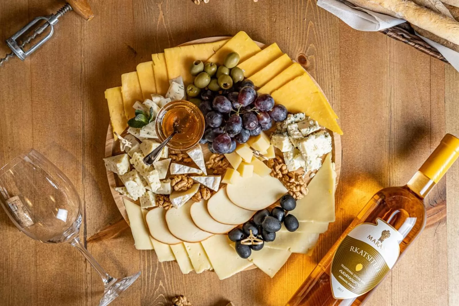 Food and drinks in Hotel Salvador