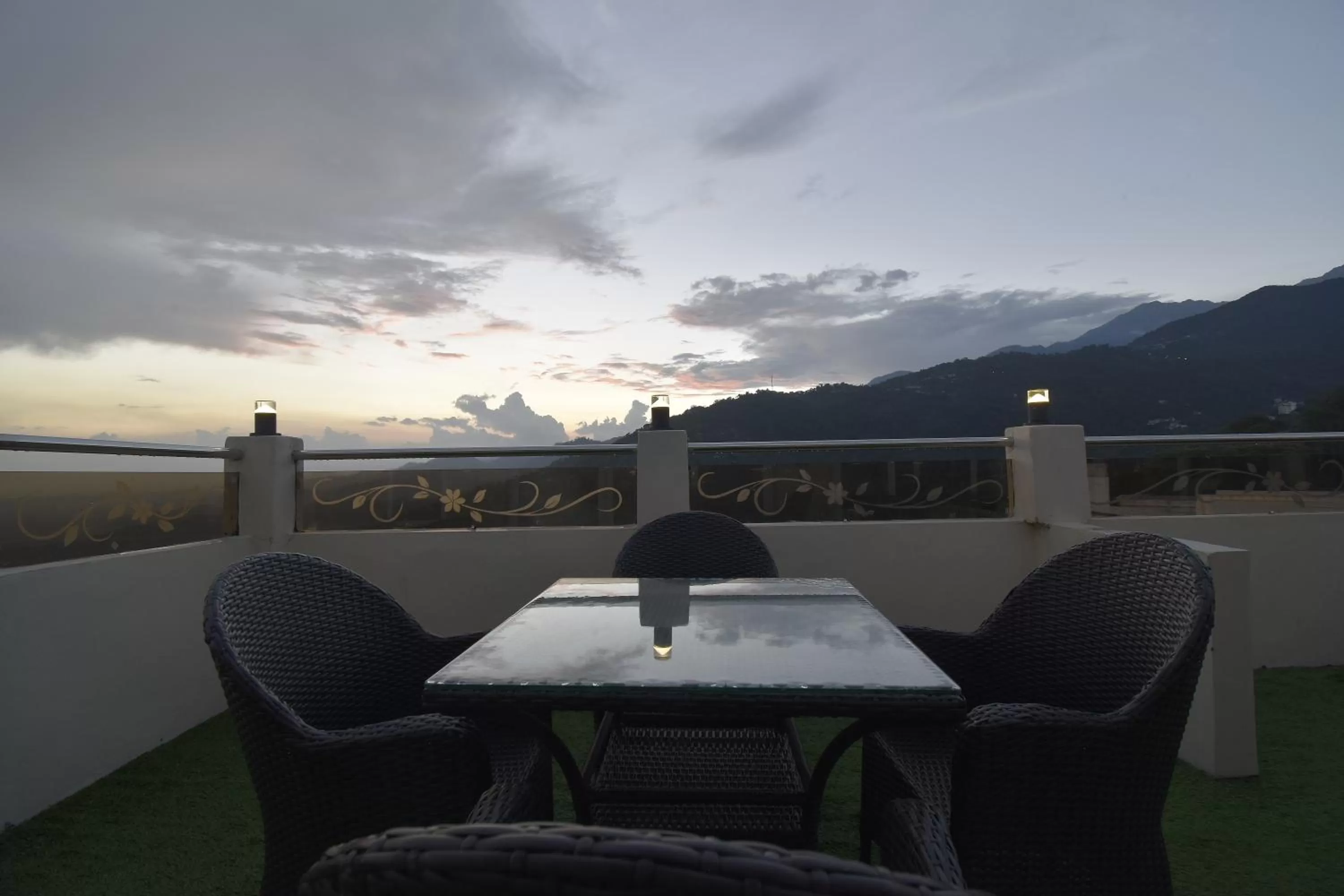 Patio in The Royal Castle AC Centralized