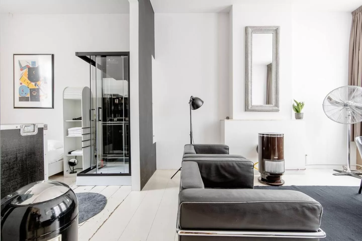 Deluxe Double Studio in Zocher6 a monumental town house in the city center