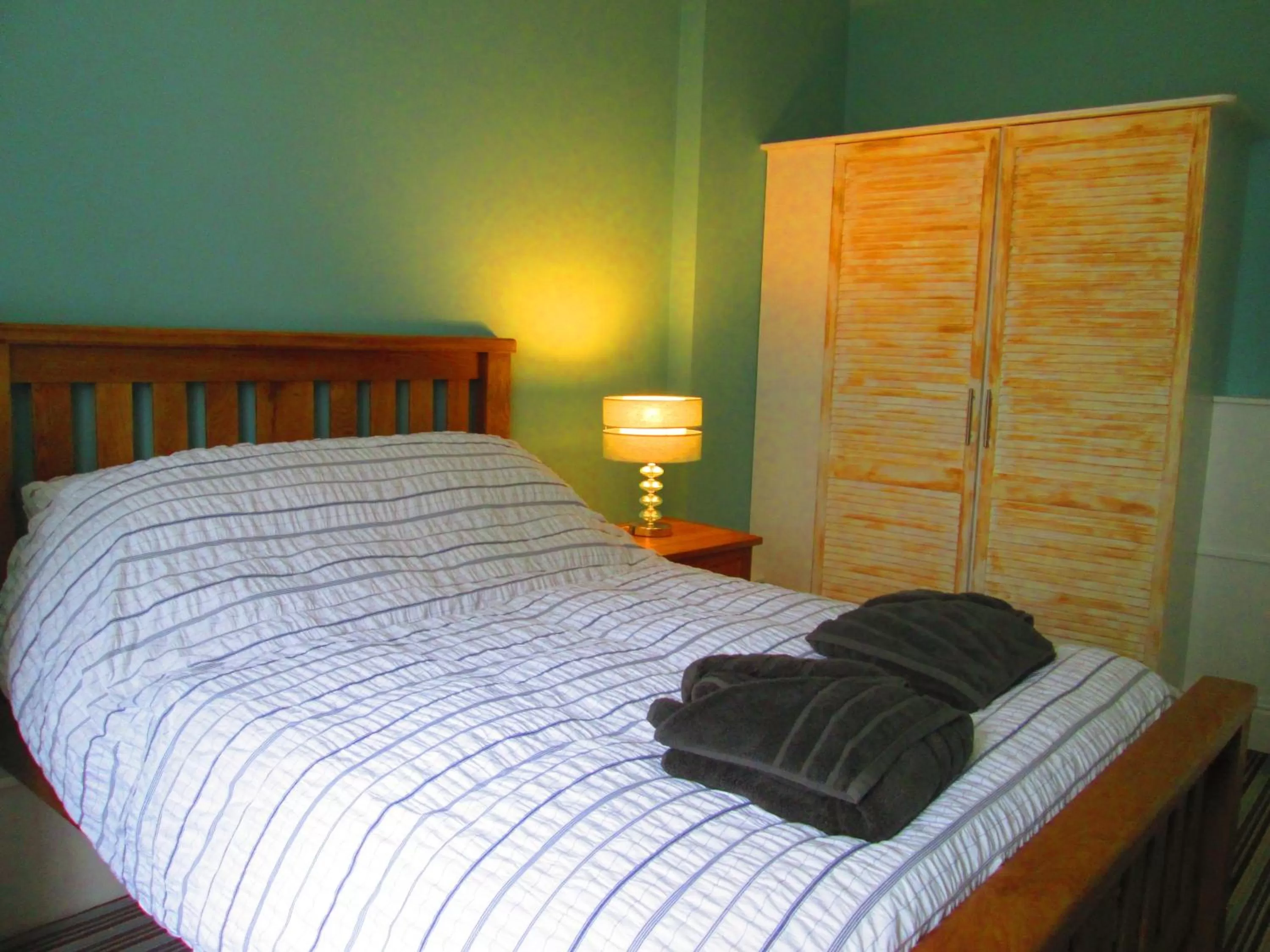 Bedroom, Bed in Weston Manor