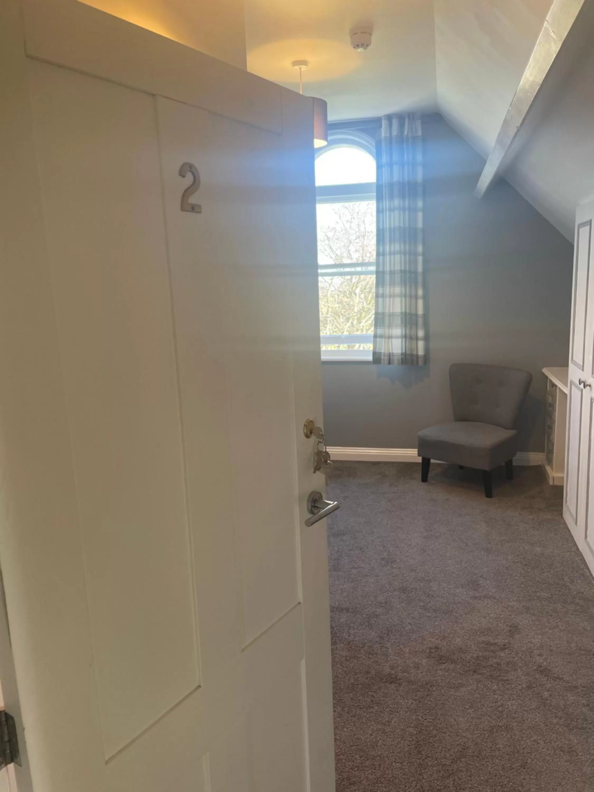 Bedroom, Bathroom in The Fylingdales Inn