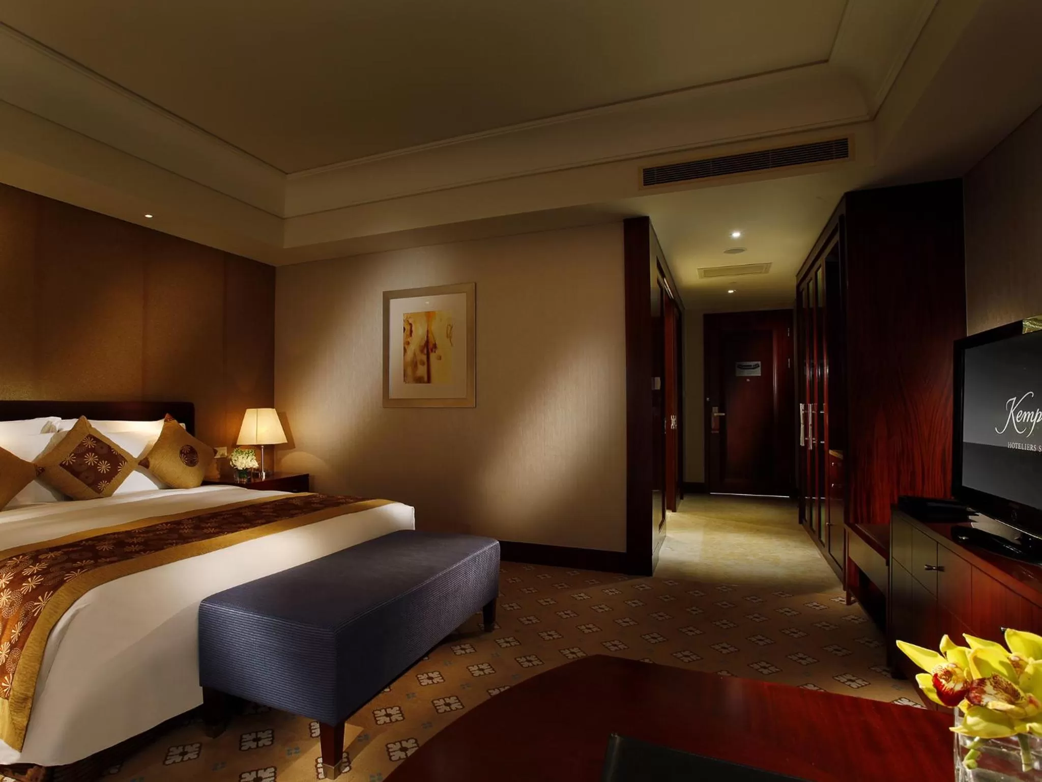 Photo of the whole room, Bed in Kempinski Hotel Suzhou