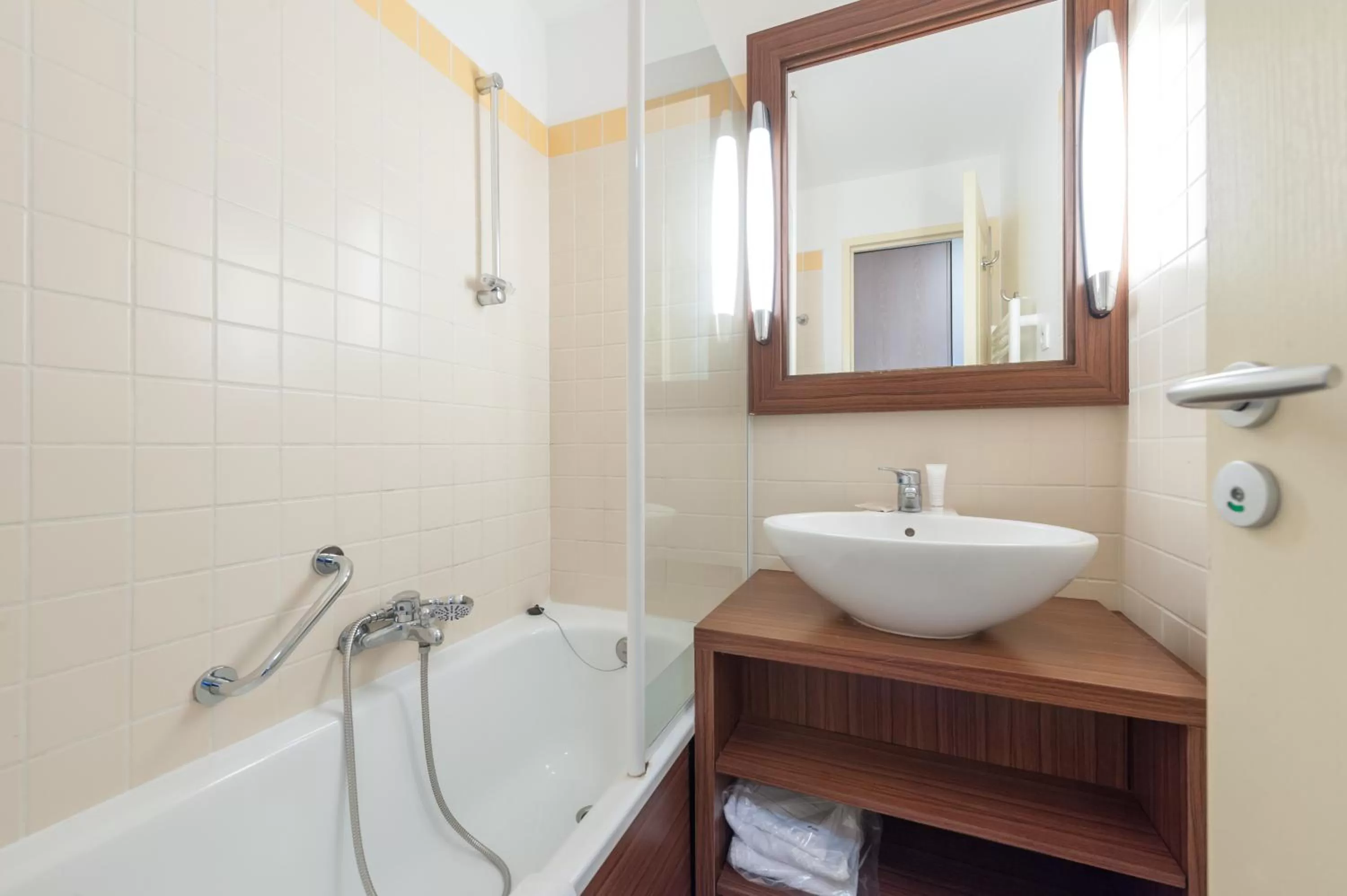 Toilet in Pierre & Vacances Le Moulin des Cordeliers