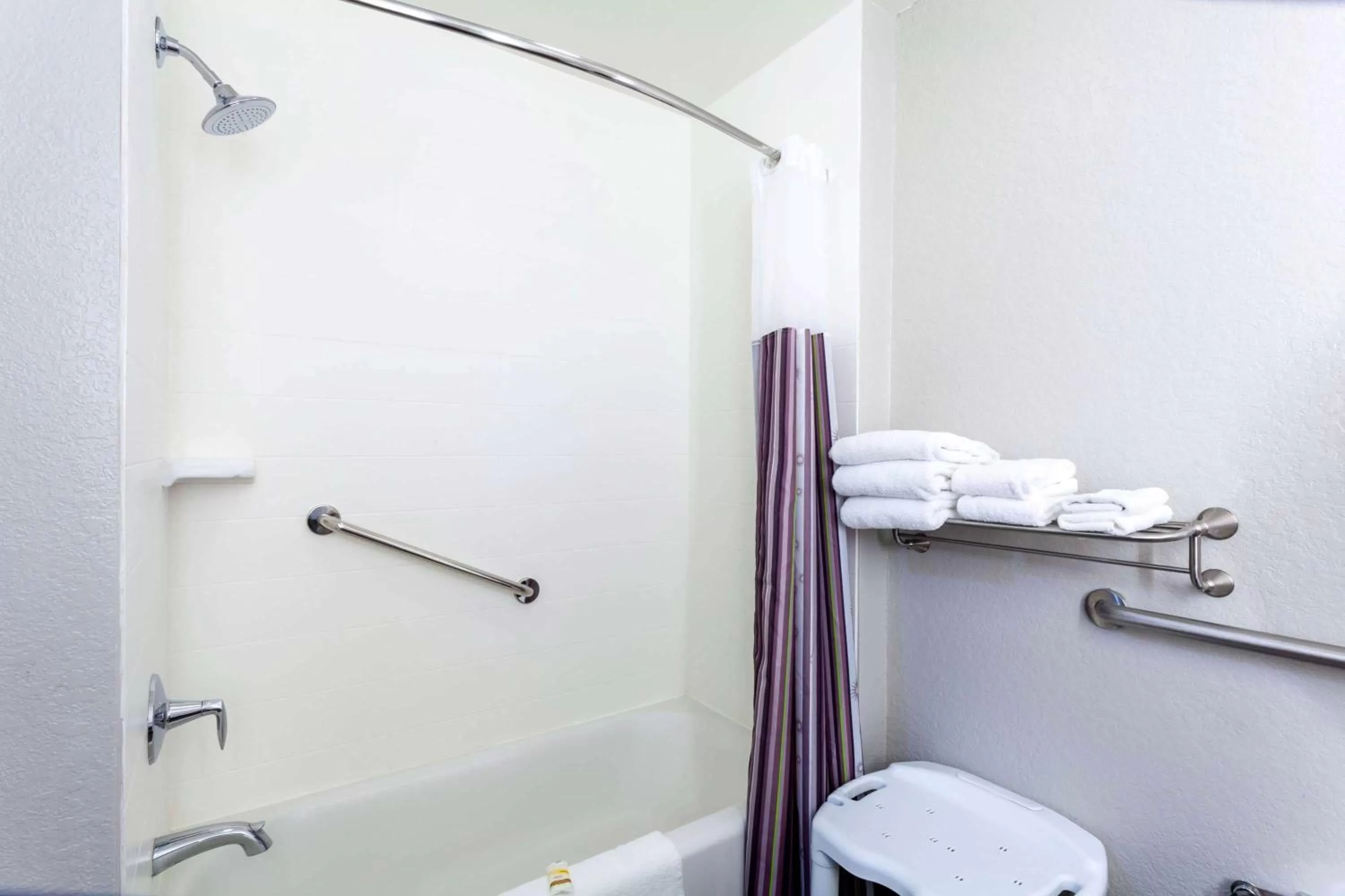 Bathroom in La Quinta by Wyndham Port Orange / Daytona