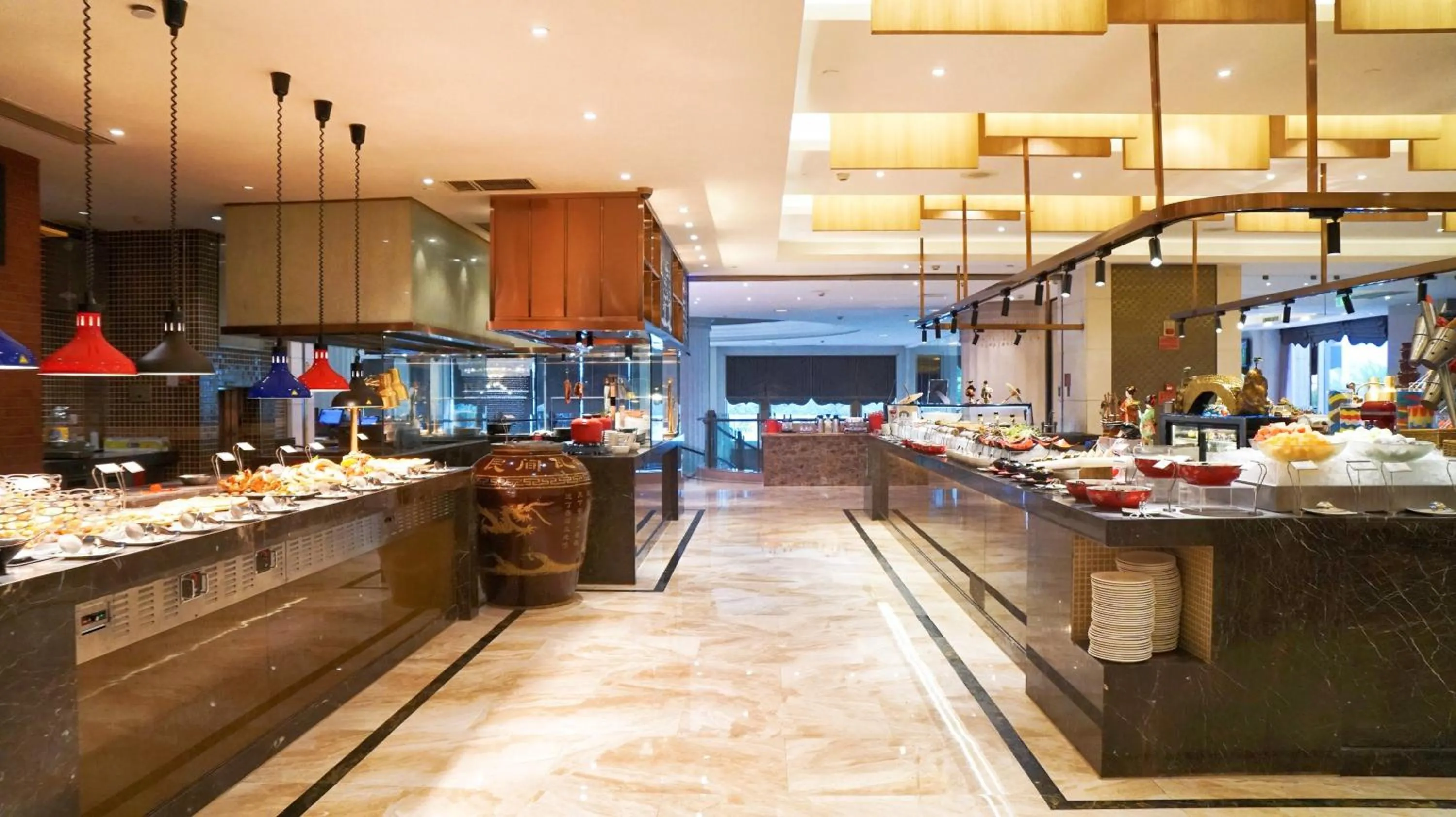 Restaurant/places to eat in Crowne Plaza Nanchang Riverside, an IHG Hotel