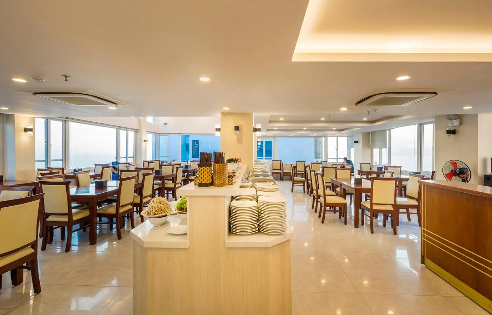 Restaurant/places to eat in Sun City Hotel