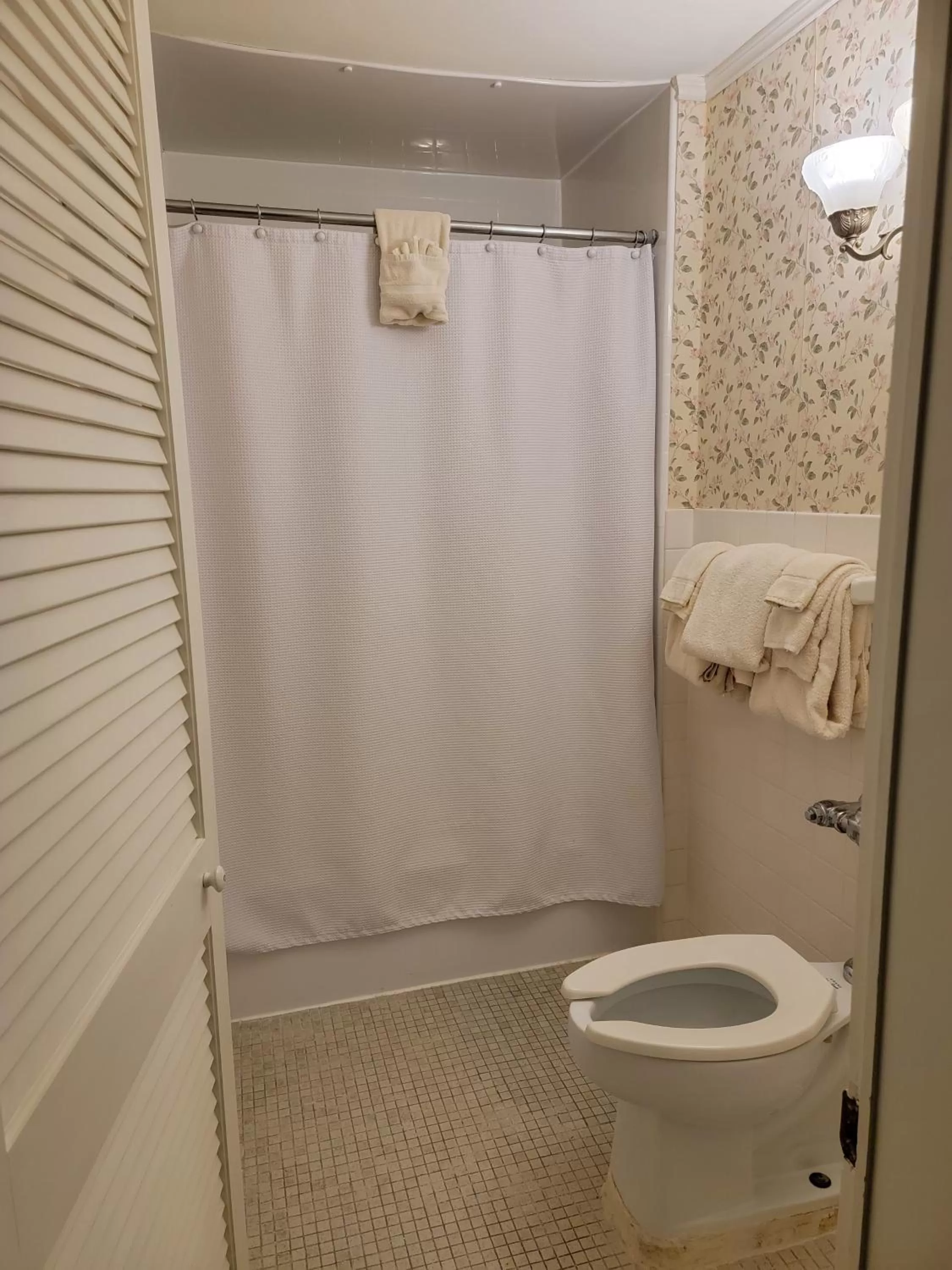 Bathroom in Lowell Inn