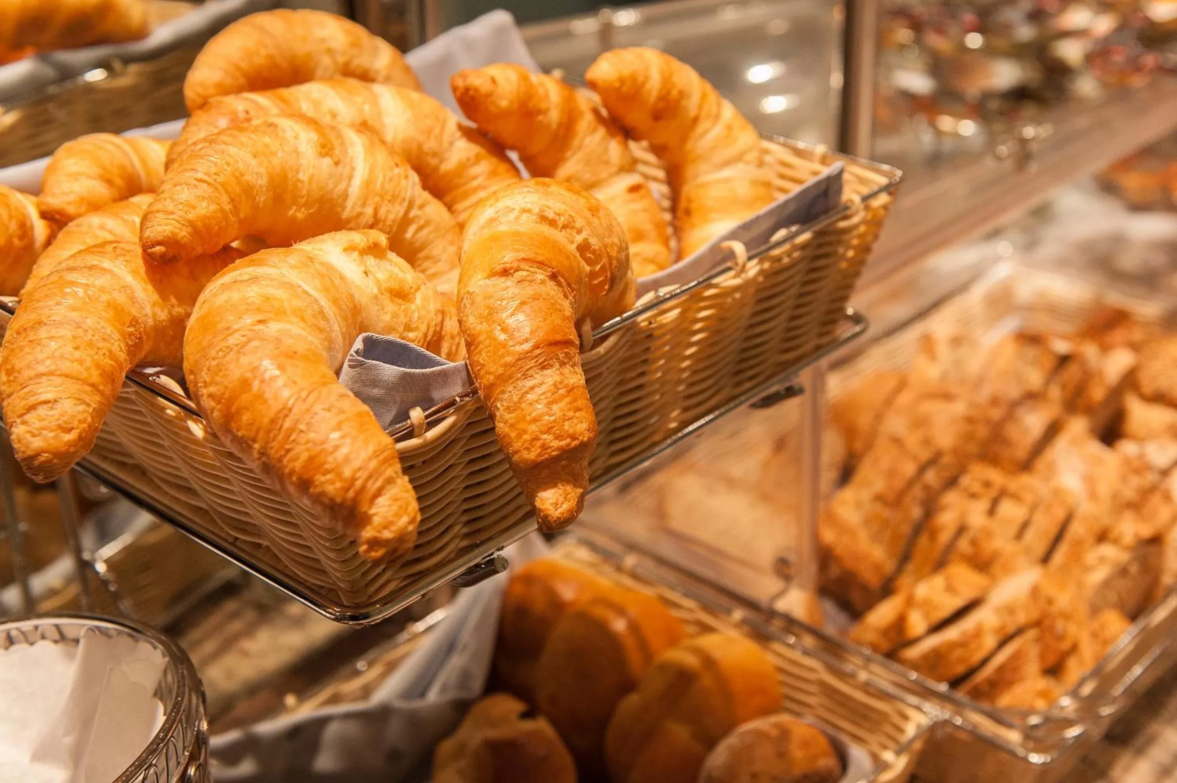 Buffet breakfast in SeminarHotel am Ägerisee