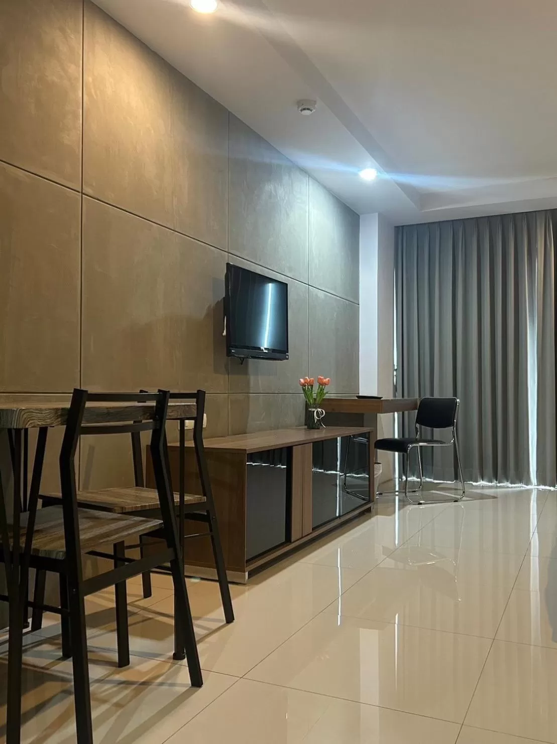 Living room in We Grand Ever 9