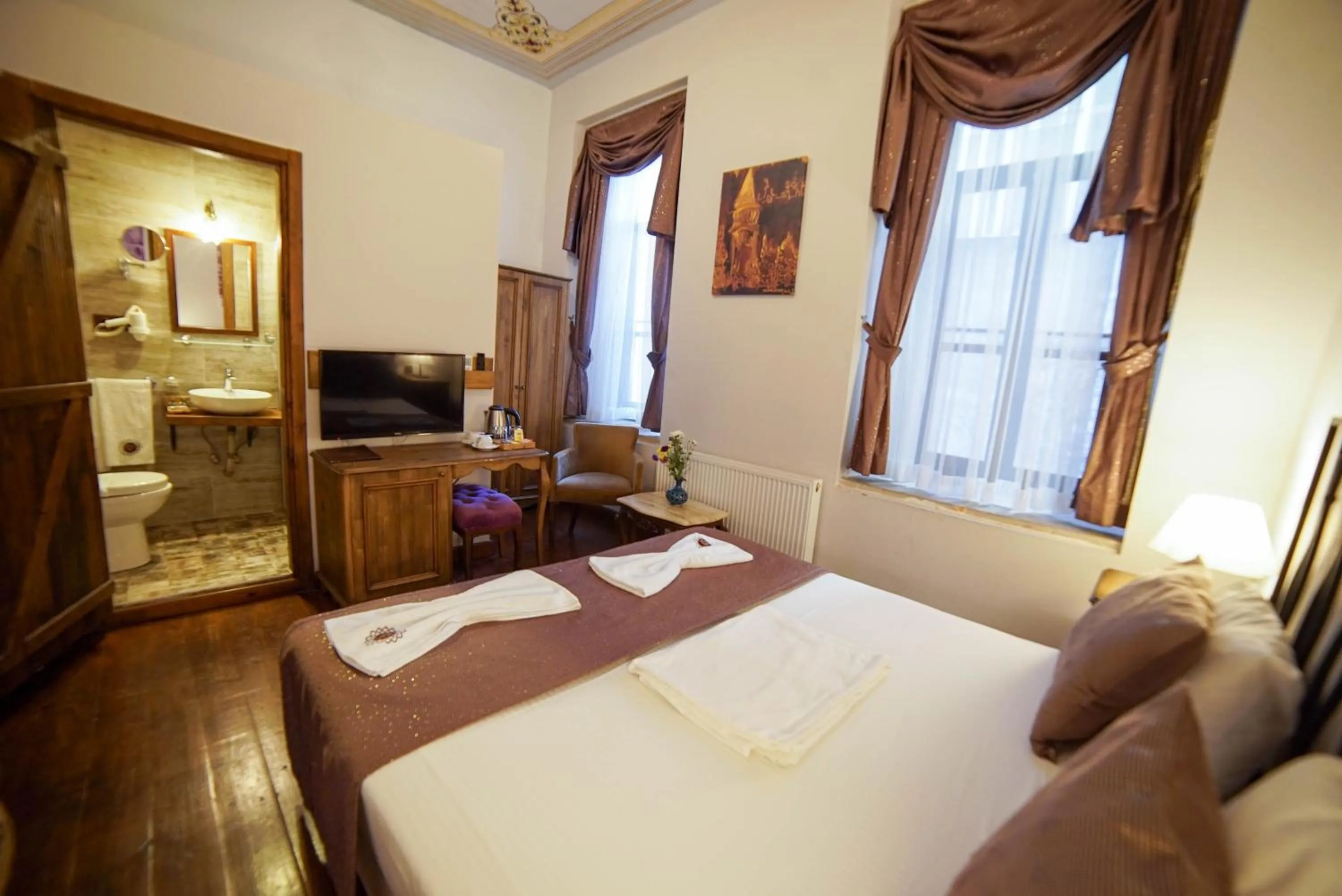 Photo of the whole room, Bed in Sarnıç Butik Otel