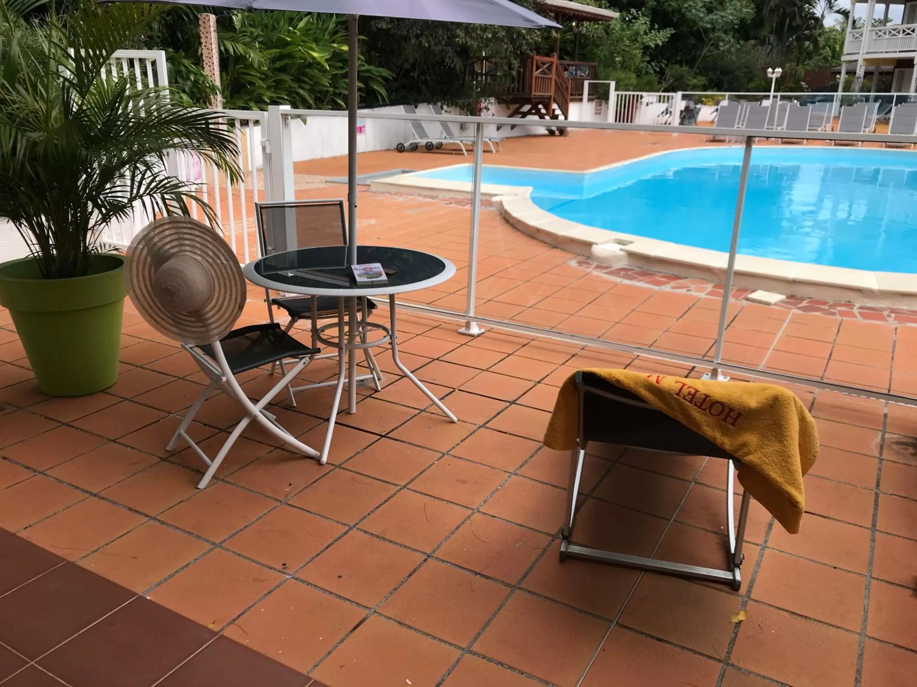 Swimming pool in Hotel La Maison Creole
