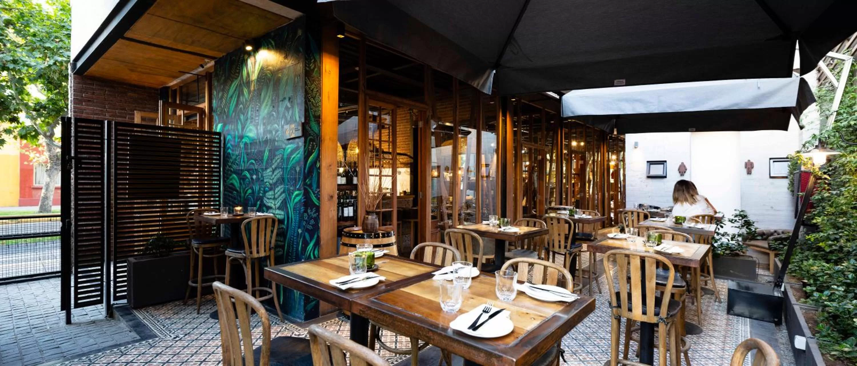 Restaurant/Places to Eat in Maison Italia 1029