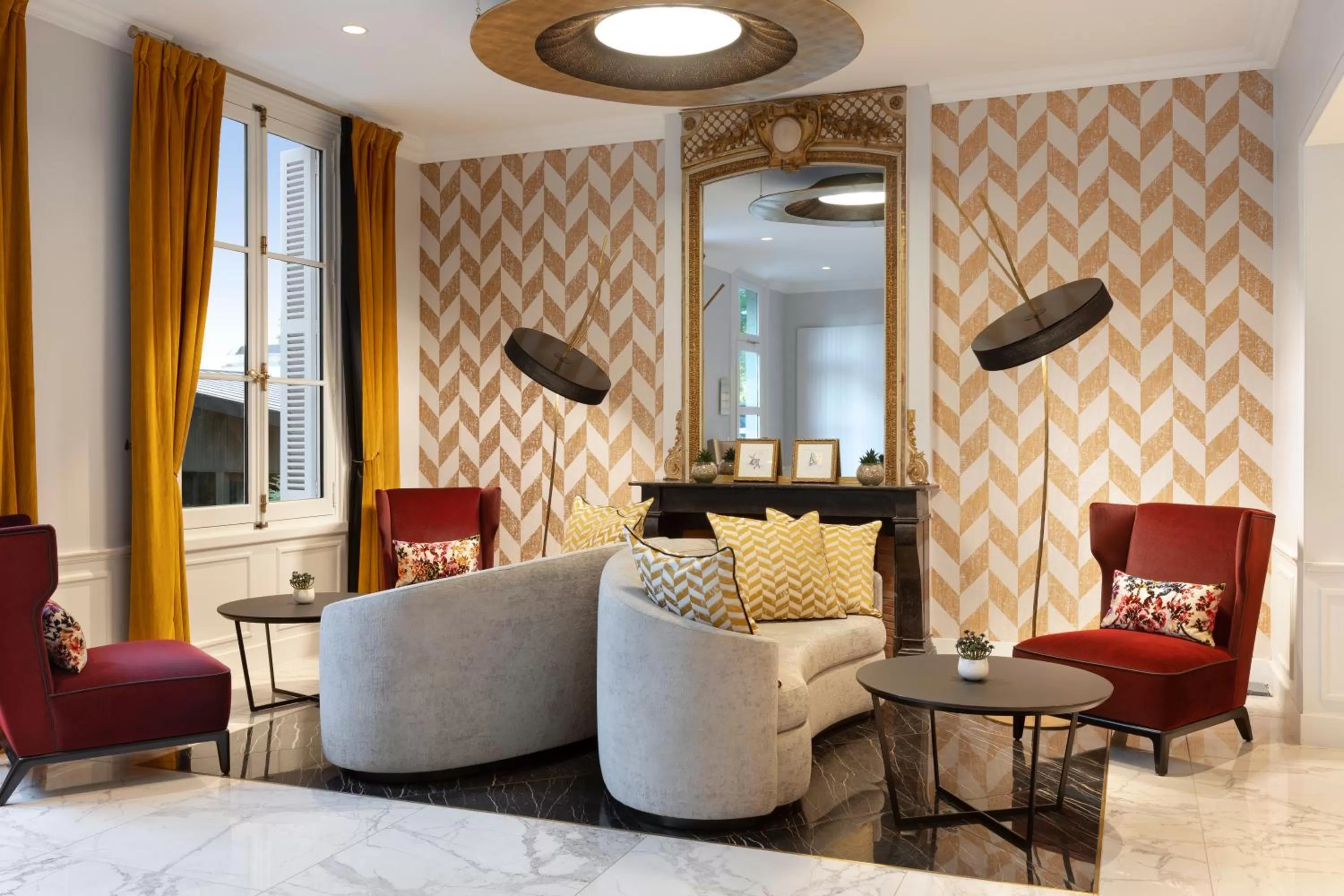 Lobby or reception in Château Belmont Tours by The Crest Collection