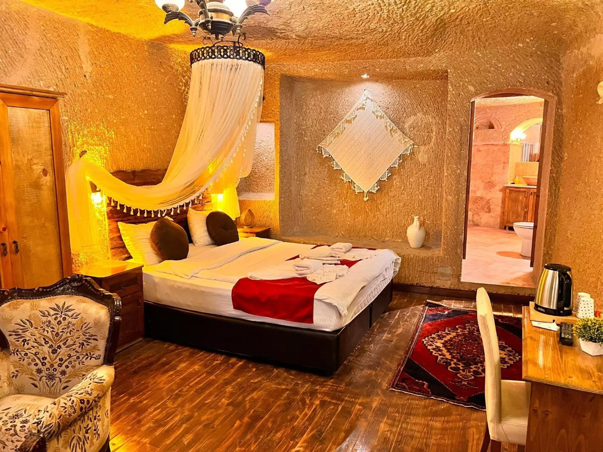 Bed in 7 Oda Kapadokya Cave Hotel