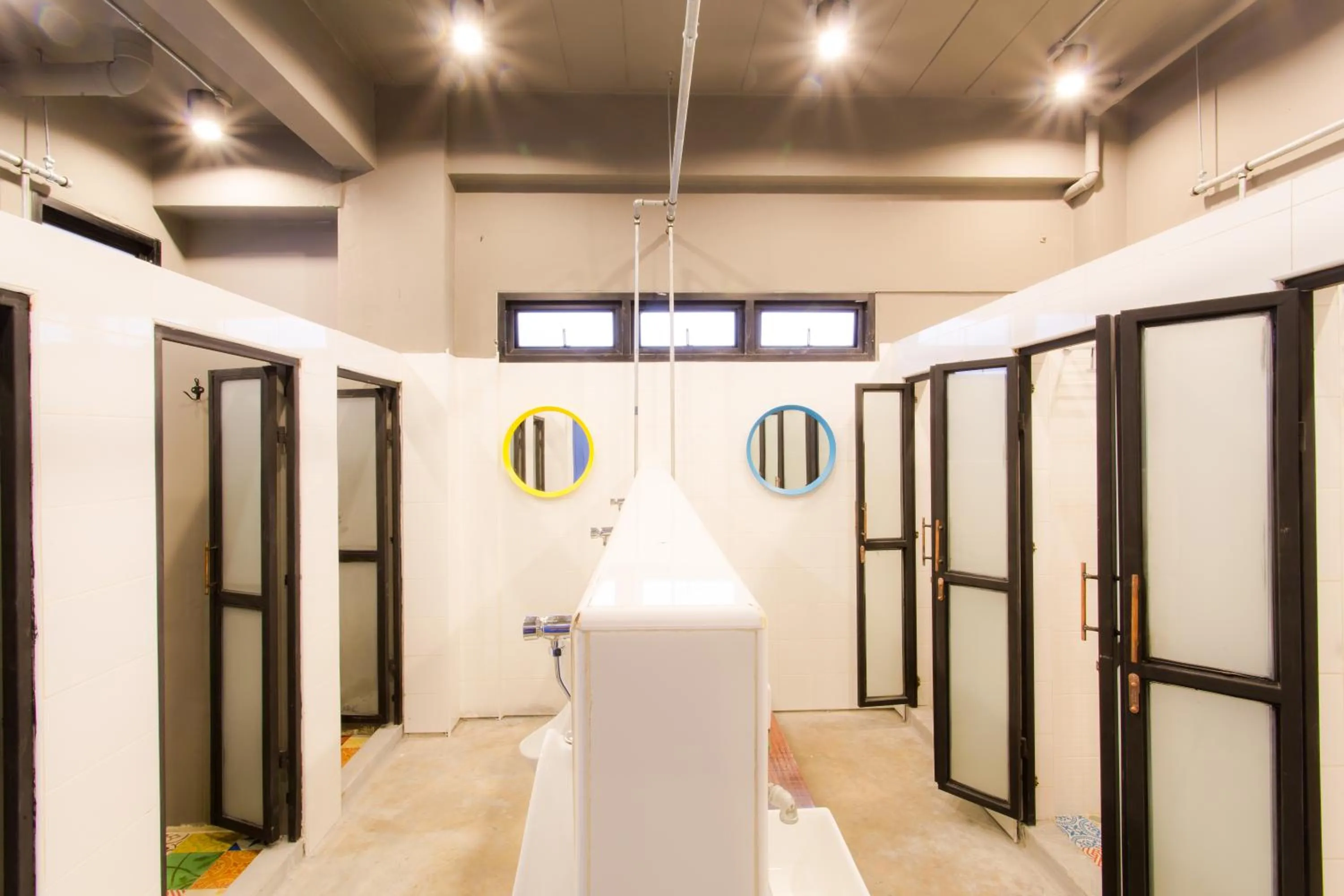 Shower in Bloo Hostel