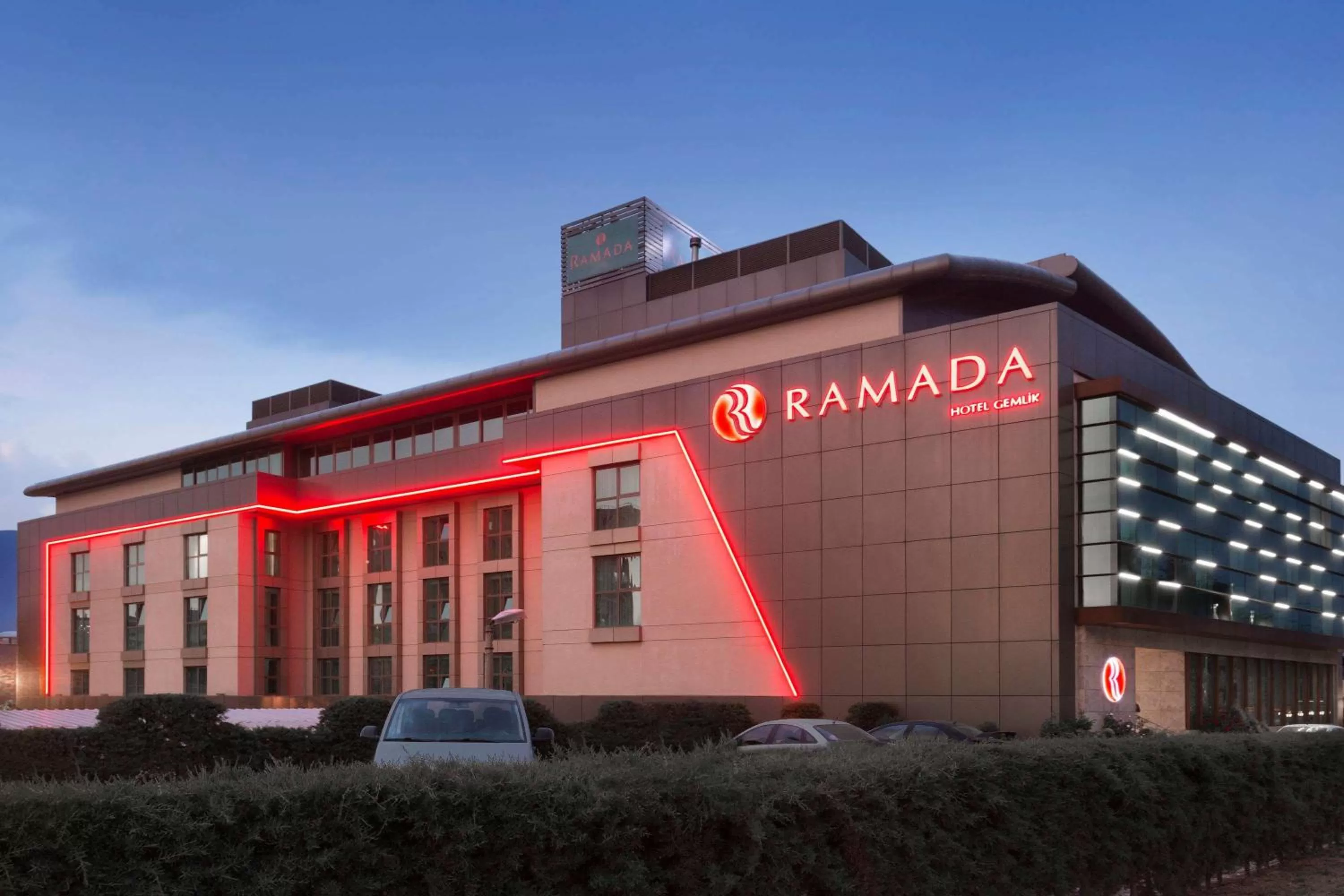 Property building in Ramada by Wyndham Gemli̇k