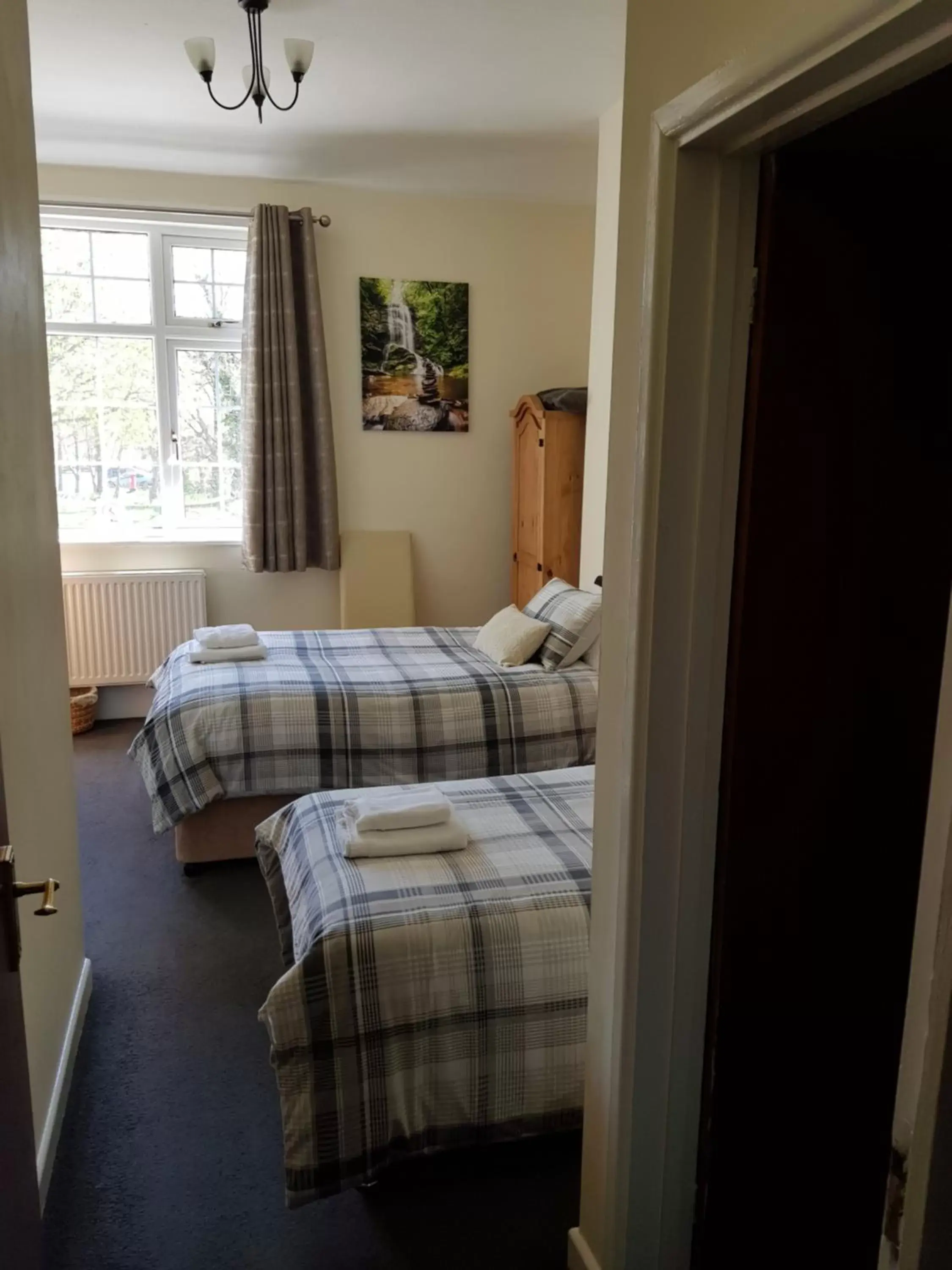 Twin Room in The Chase Inn Twin Room in The Chase Inn