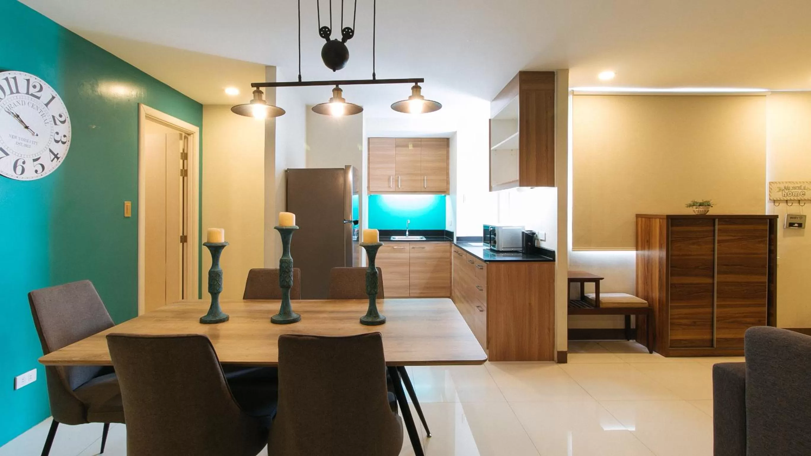 Dining area in RedDoorz Plus at Kamuning Quezon City