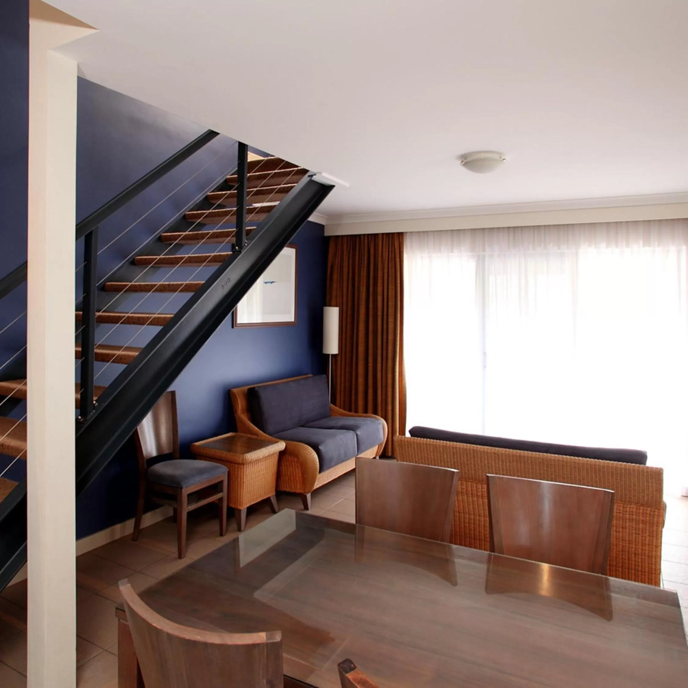 Dining area in Mantra Geraldton