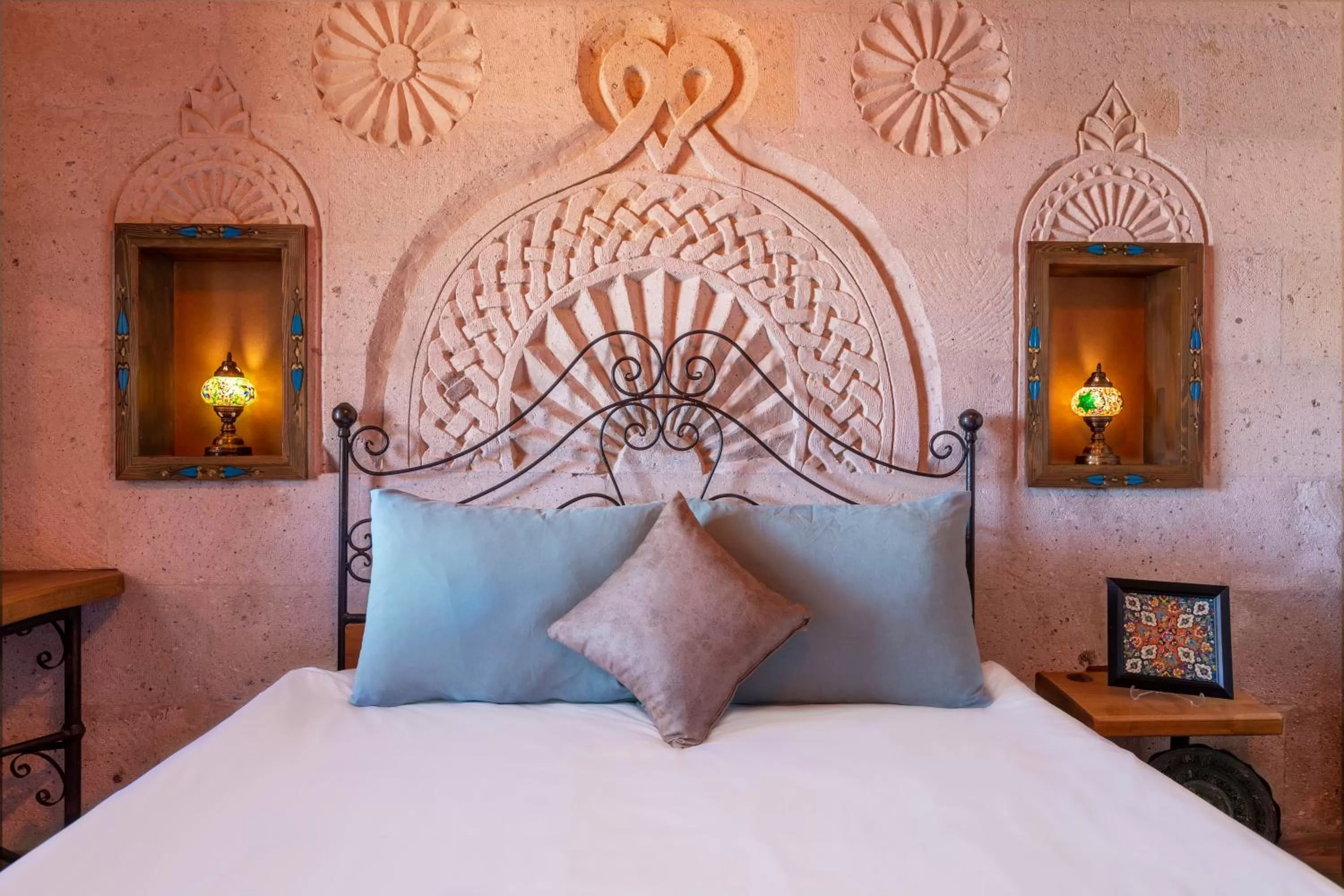 Bed in Maron Stone House