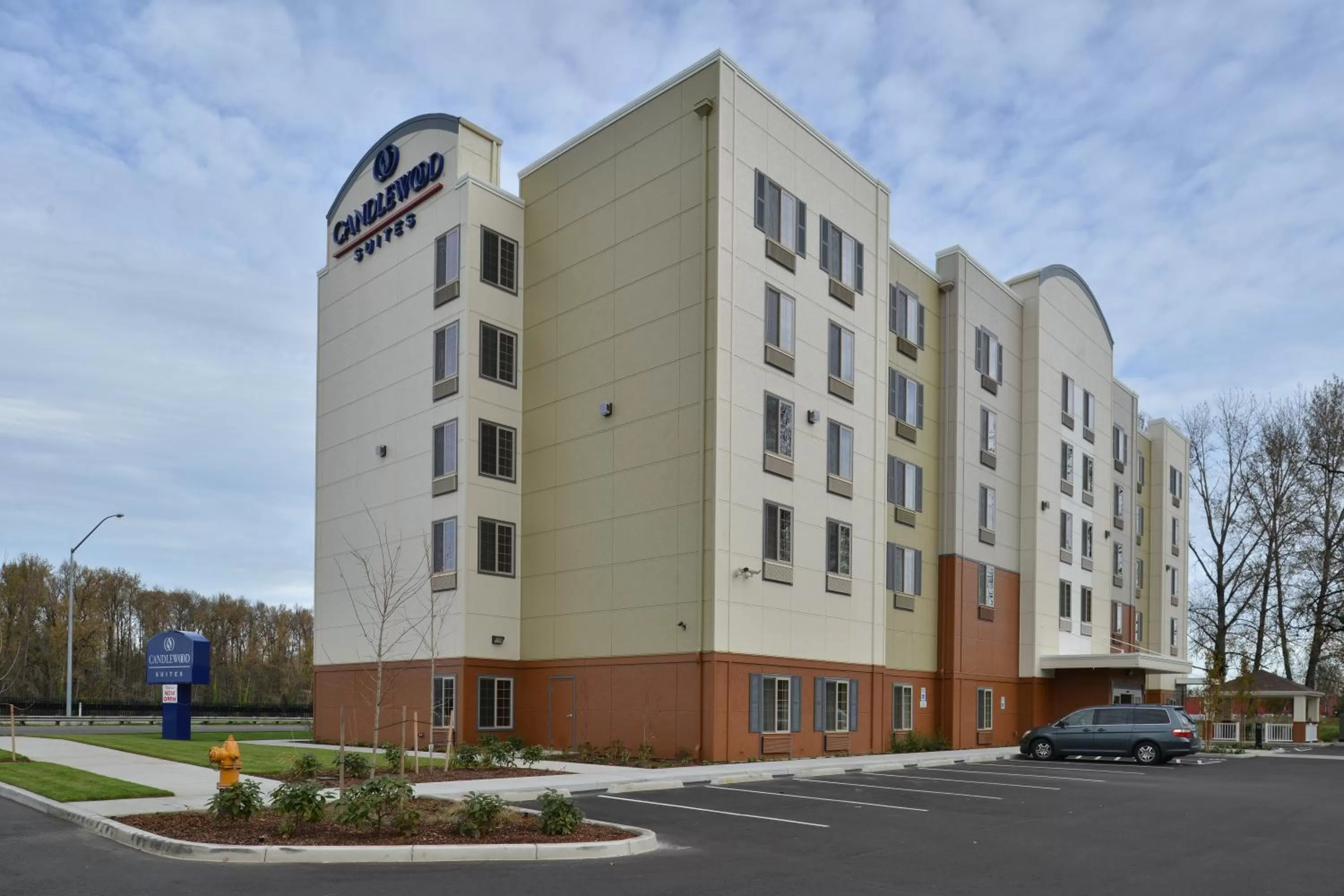 Property building in Candlewood Suites Eugene Springfield by IHG