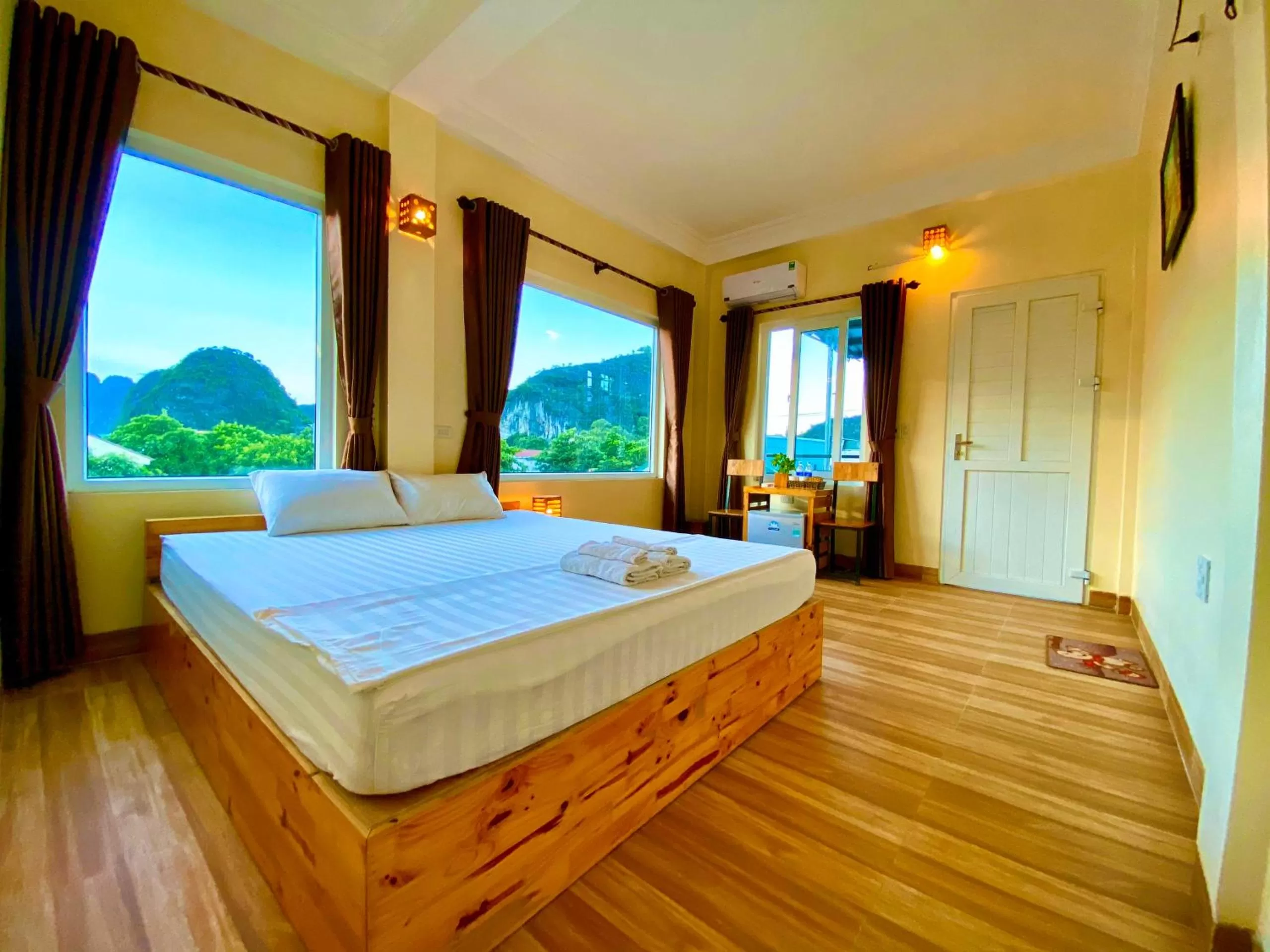 Bed in Ha Lan Homestay