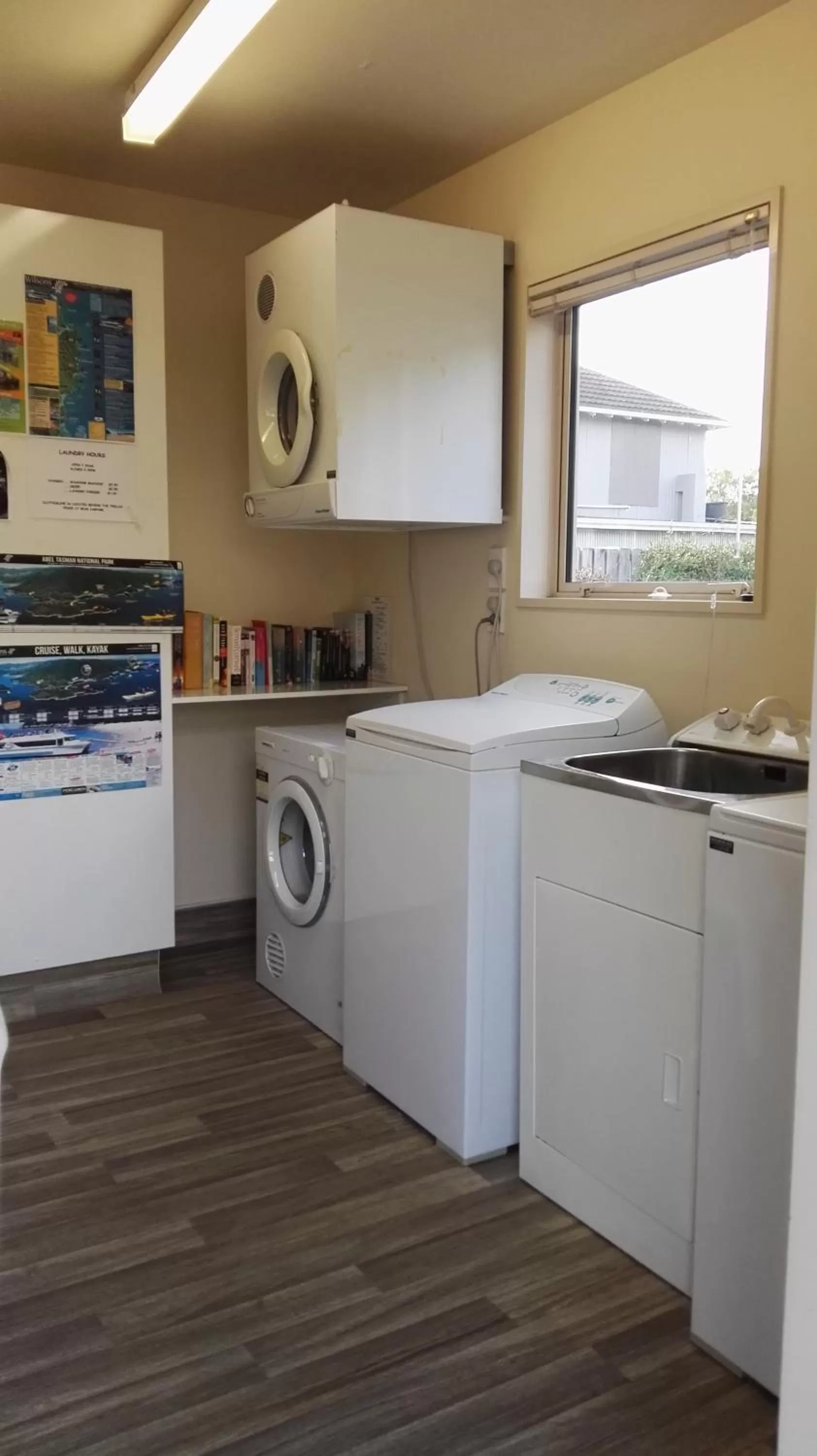Library in Cedar Grove Motor Lodge