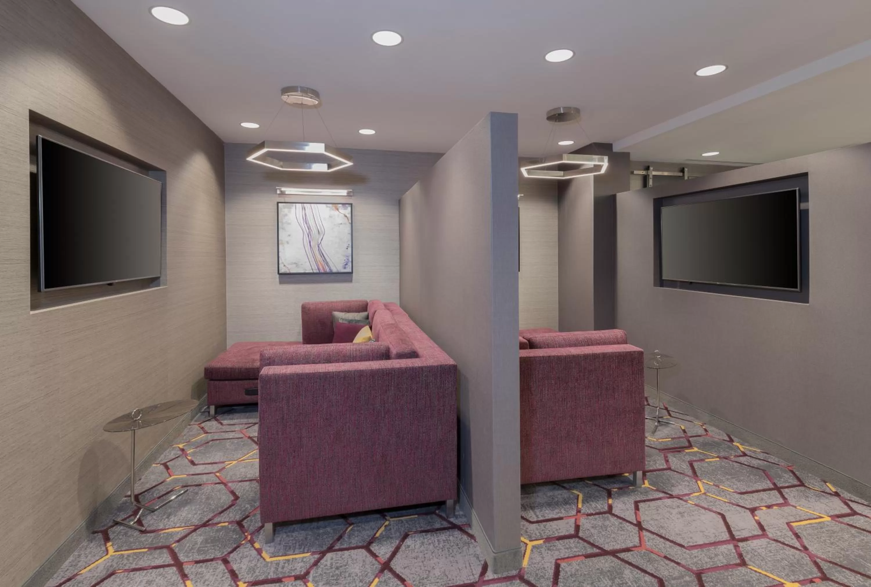 Communal lounge/ TV room in Residence Inn by Marriott Halifax Dartmouth