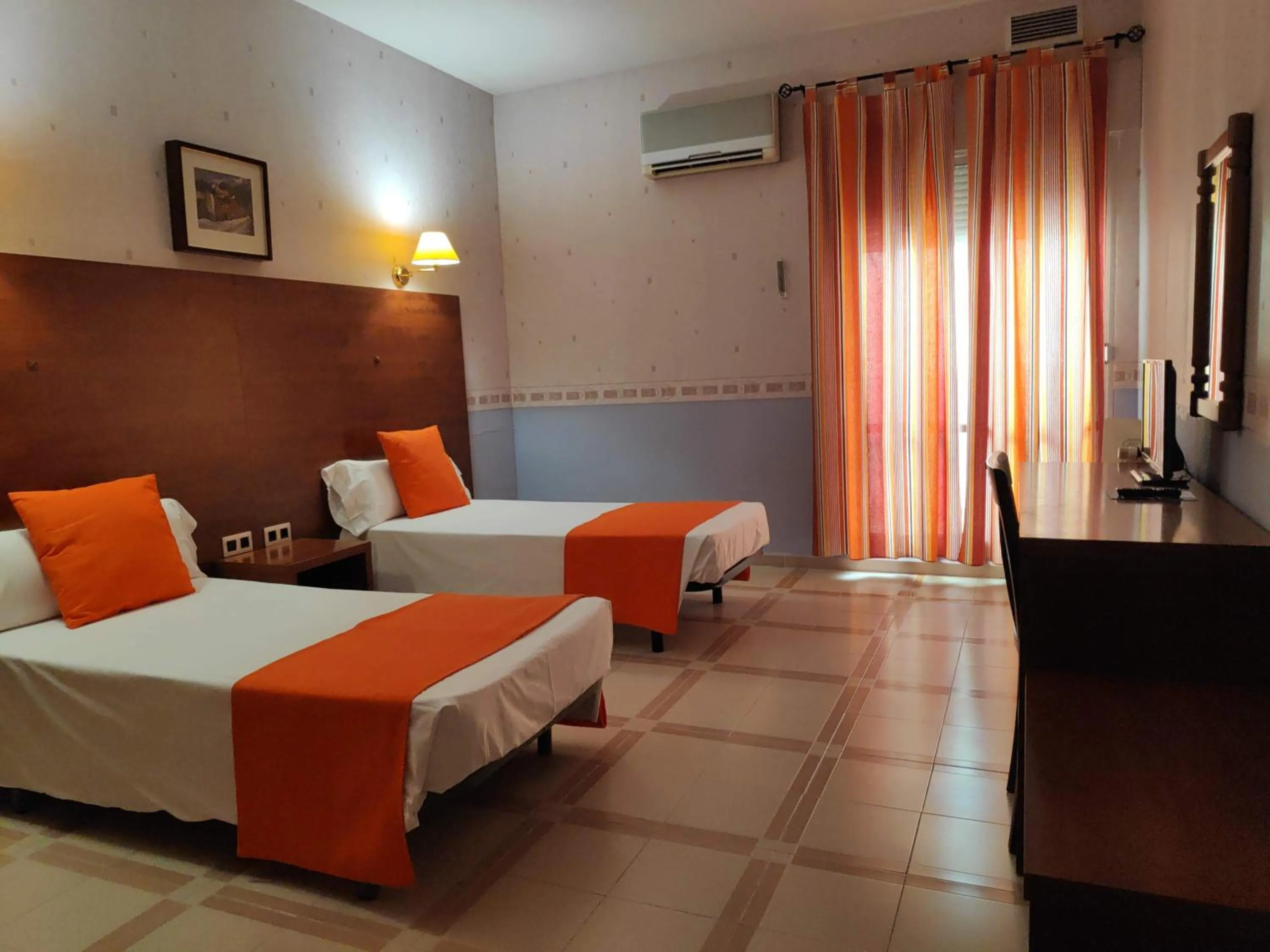 Photo of the whole room, Bed in Hotel Perú by Bossh! Hotels