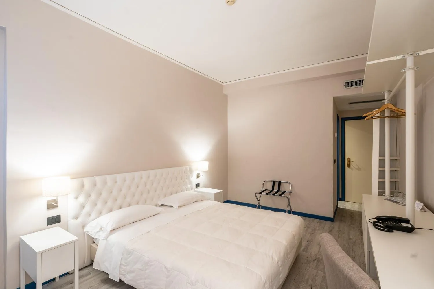 Bed in Europa Palace Hotel