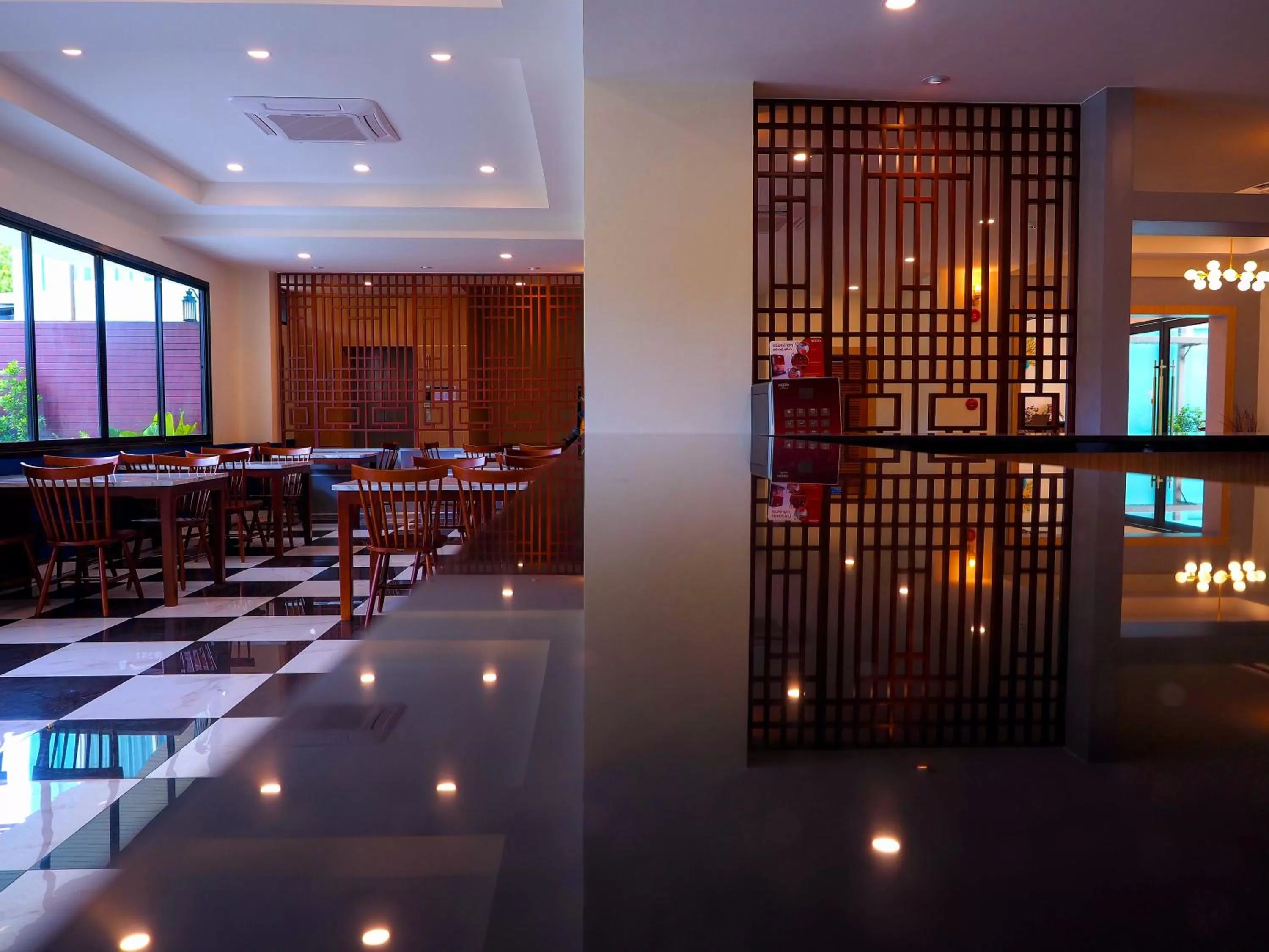 Restaurant/places to eat in USABAI Riverside Boutique Hotel