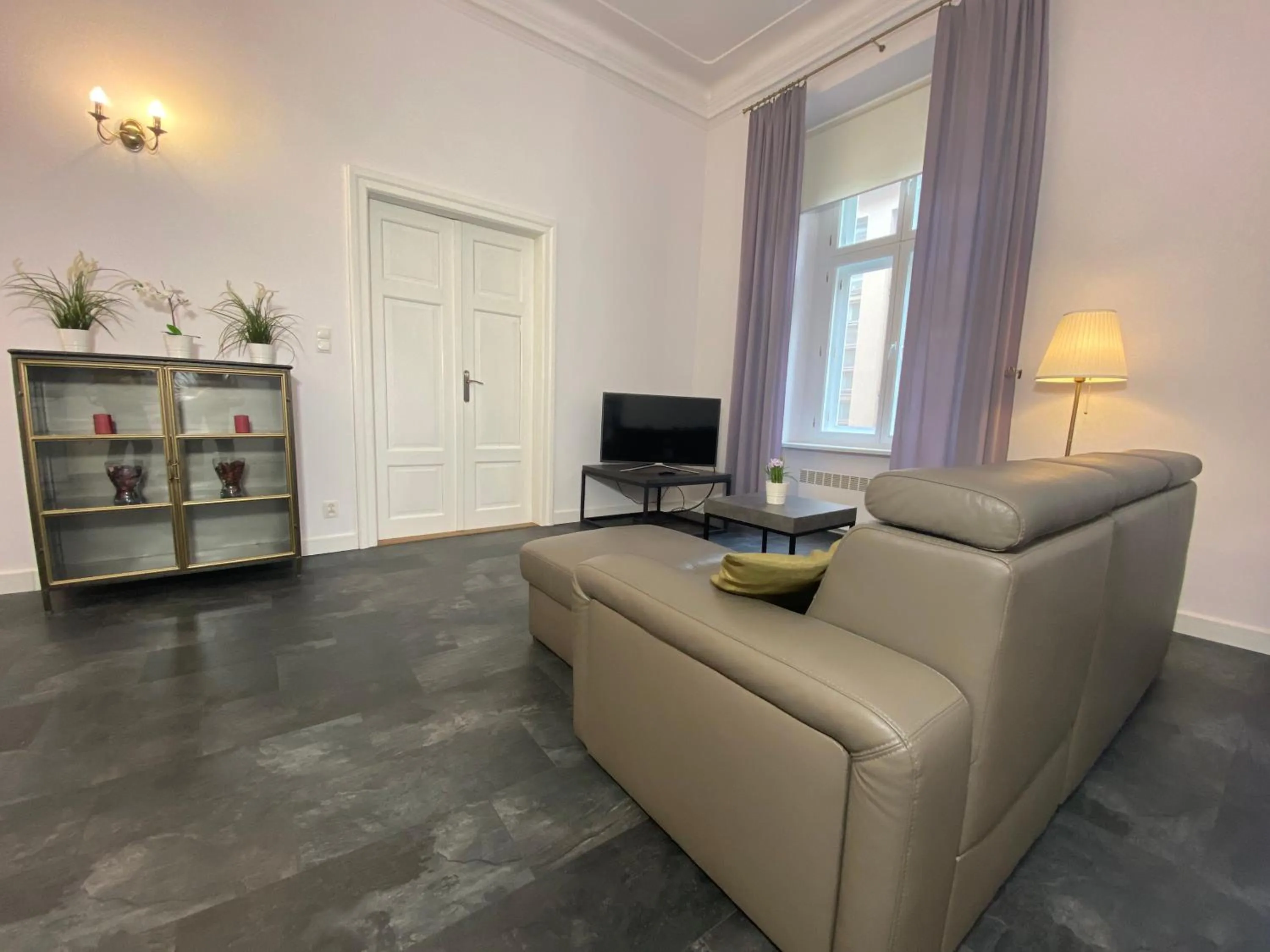 TV and multimedia in P&J Apartments Floriańska