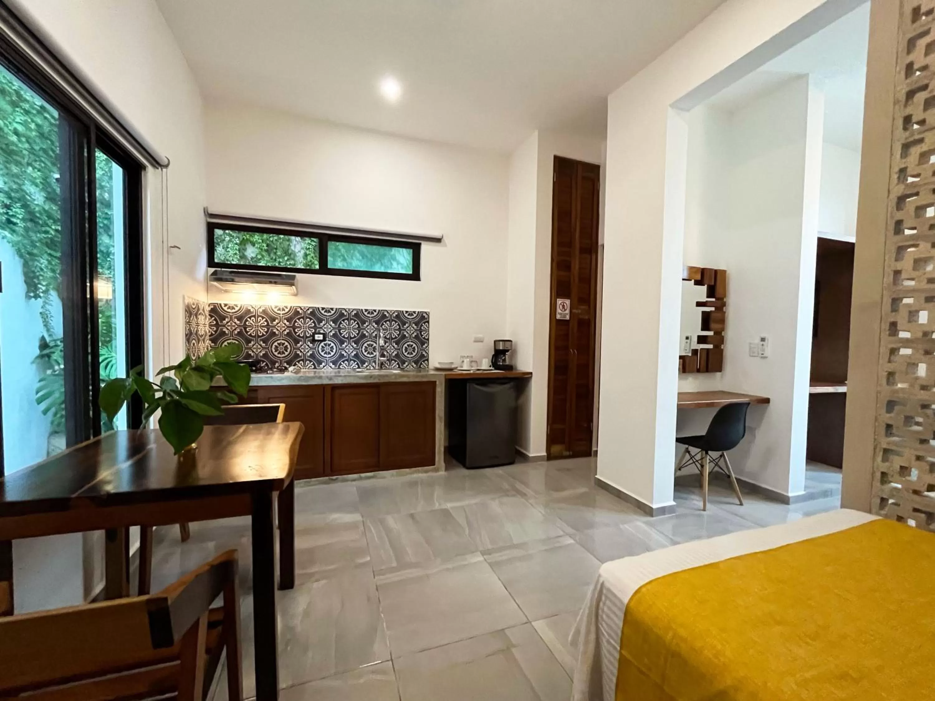 Kitchen/Kitchenette in HOTEL KOOKAY VALLADOLID