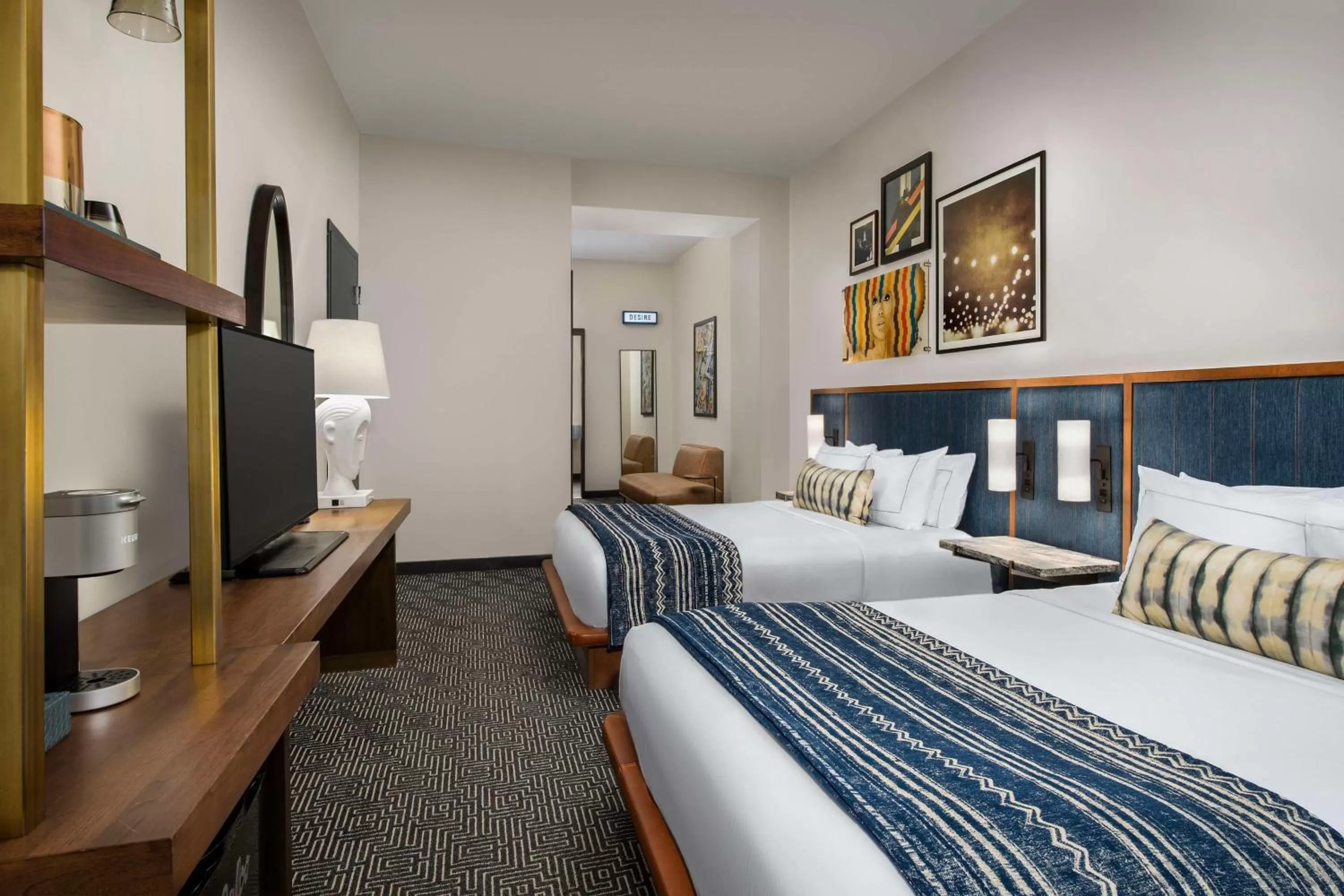 Bed in The Troubadour Hotel New Orleans