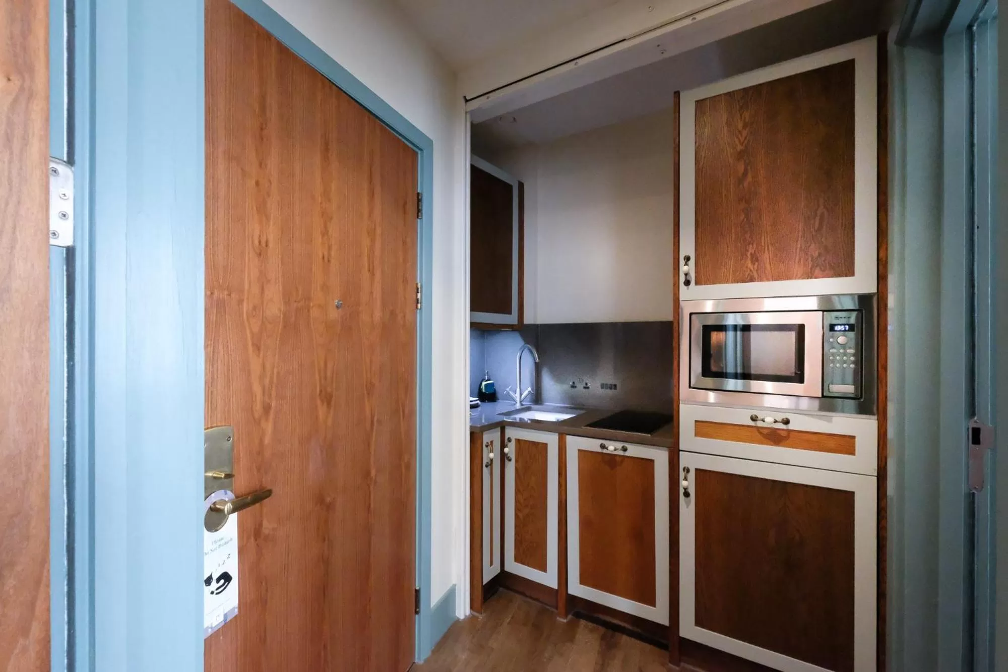 Kitchen or kitchenette in Morton Hotel