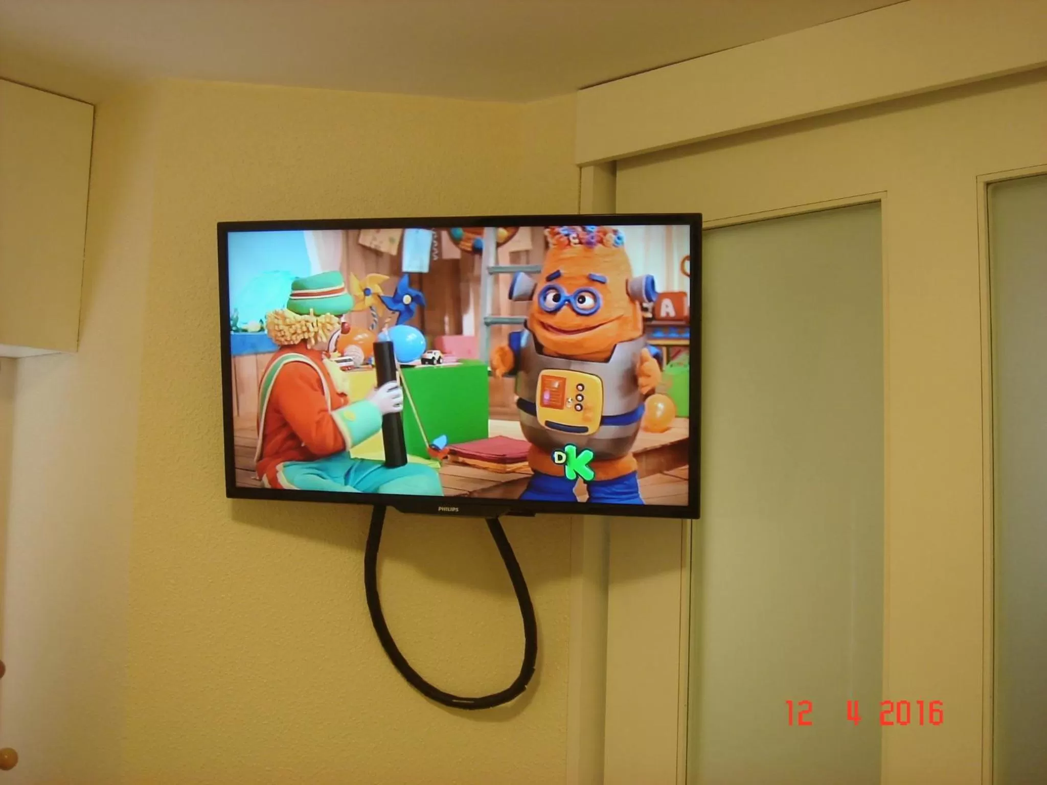 TV and multimedia, TV/Entertainment Center in Wall Street Flat Service