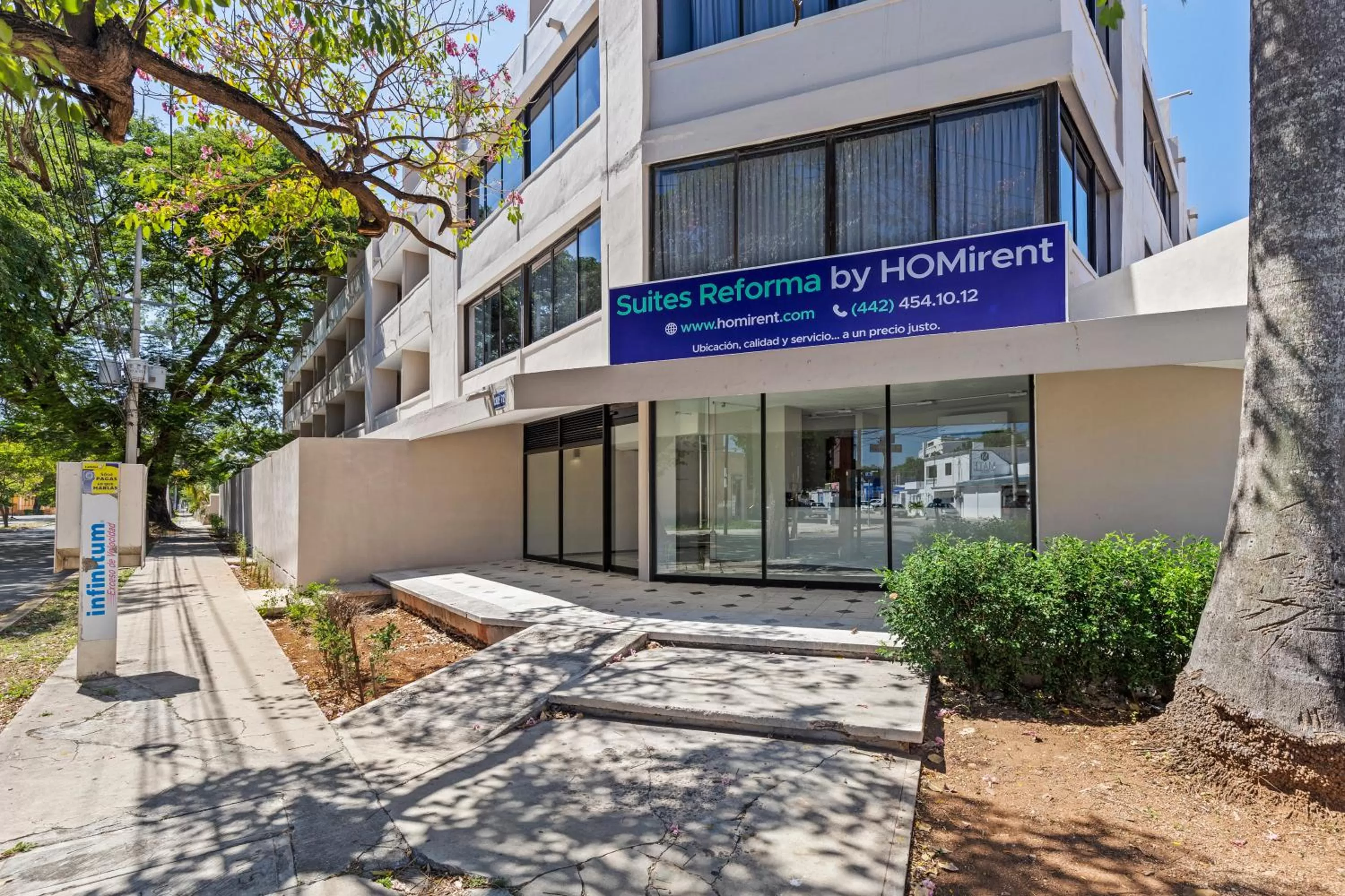 Property building in Suites Reforma by HomiRent