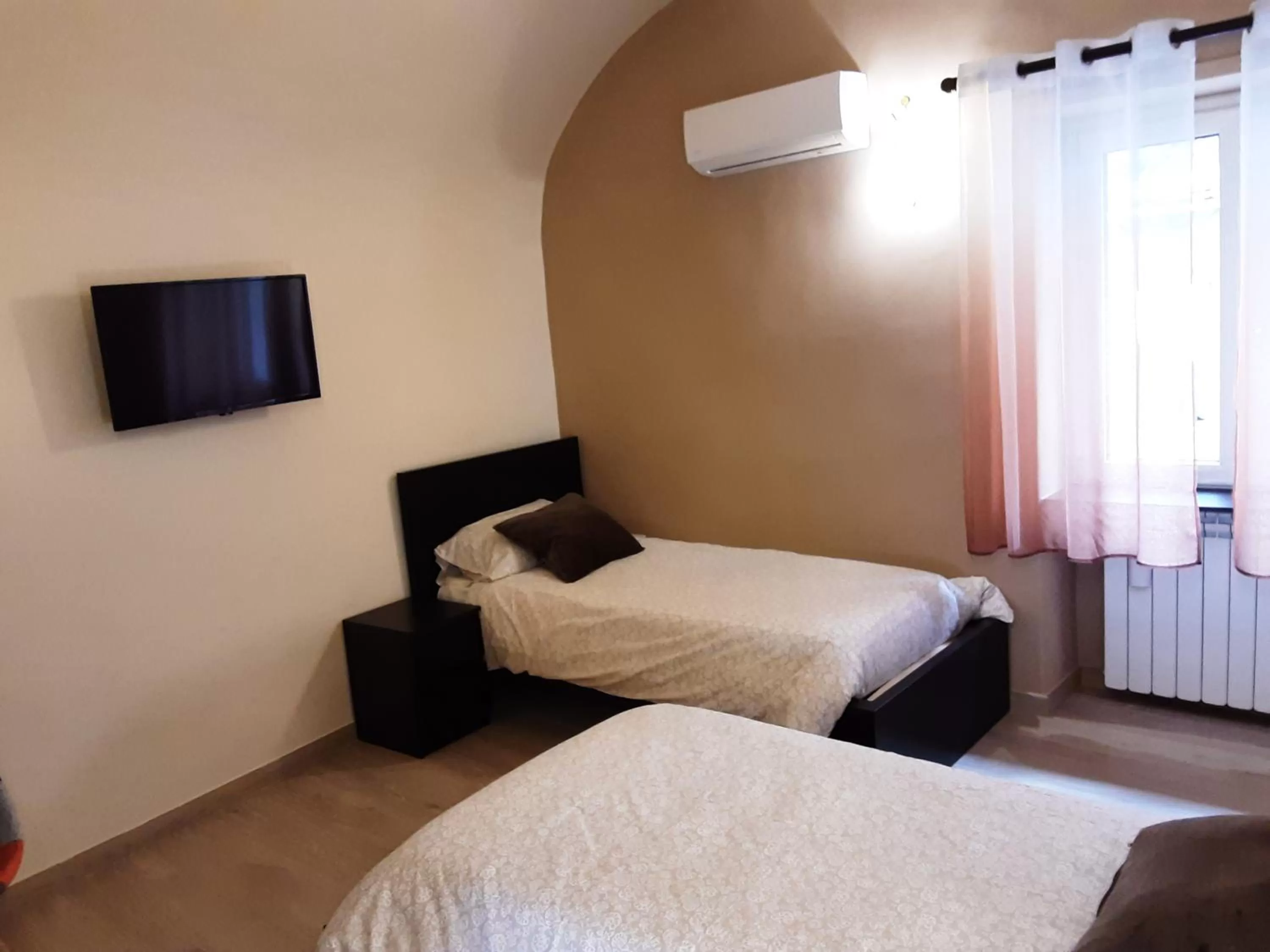 Double or Twin Room with City View - single occupancy in Dimora normanna