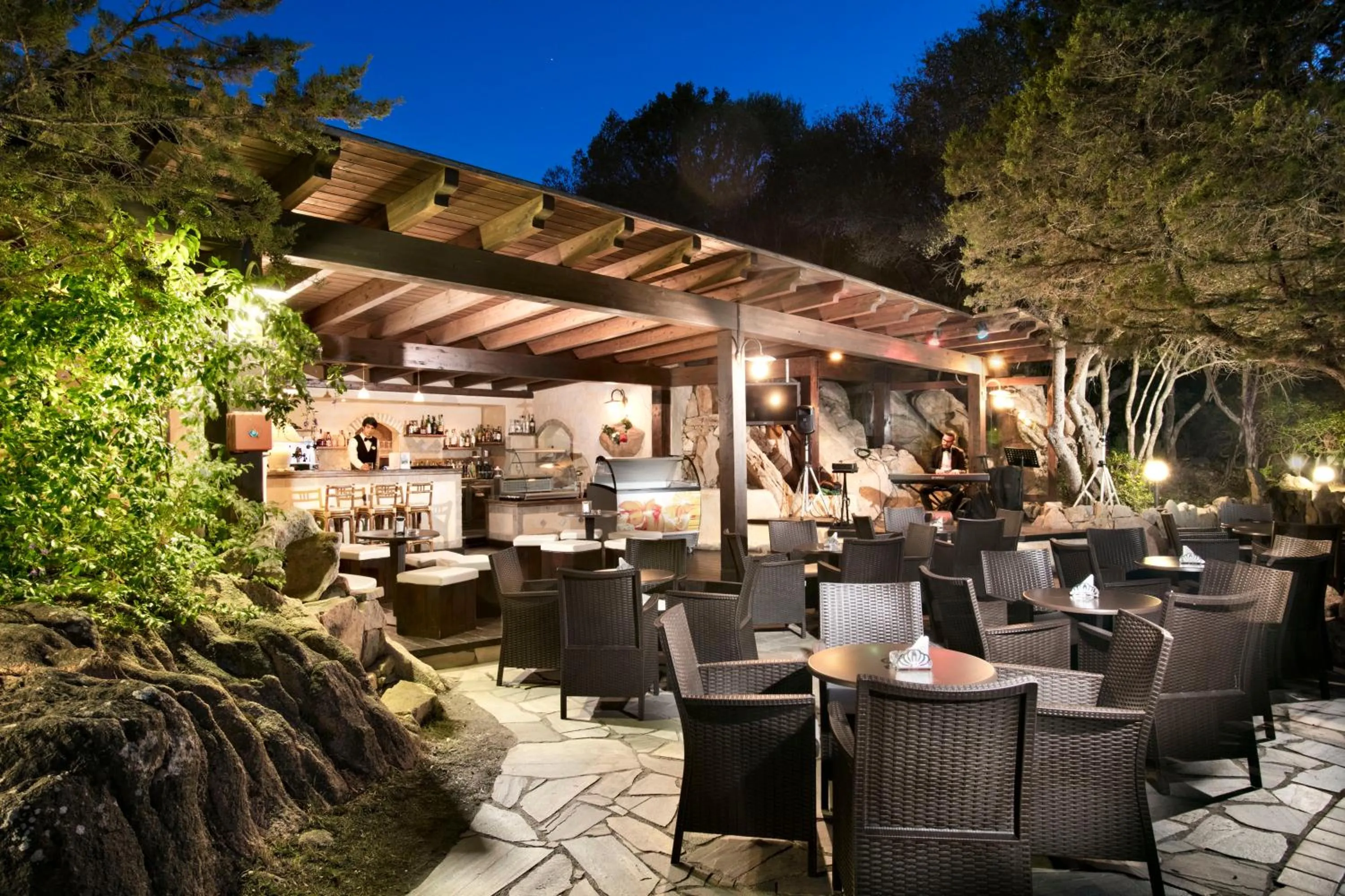 Restaurant/places to eat in Hotel Rocce Sarde