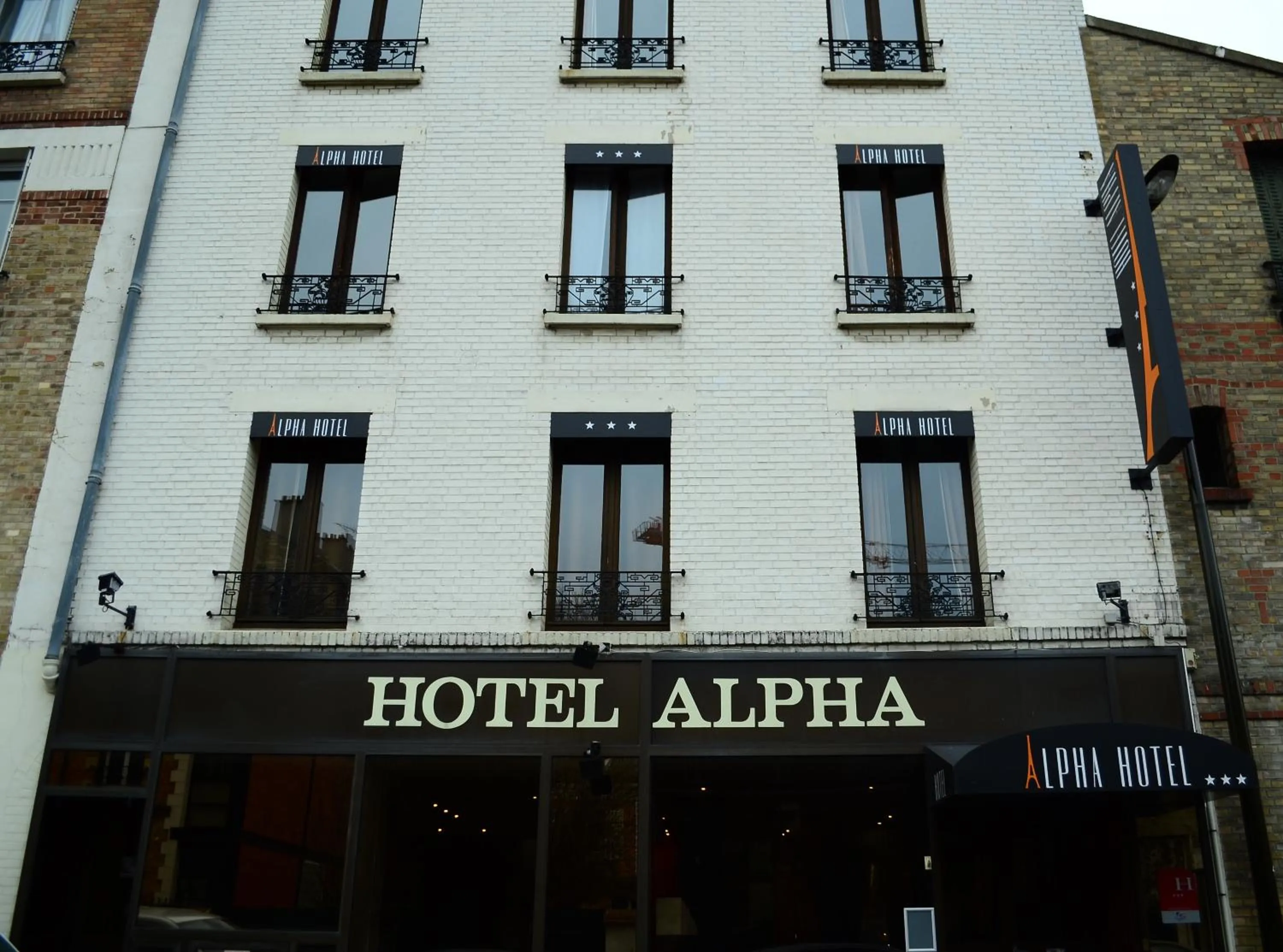 Property building in Hotel Alpha Paris Eiffel by Patrick Hayat